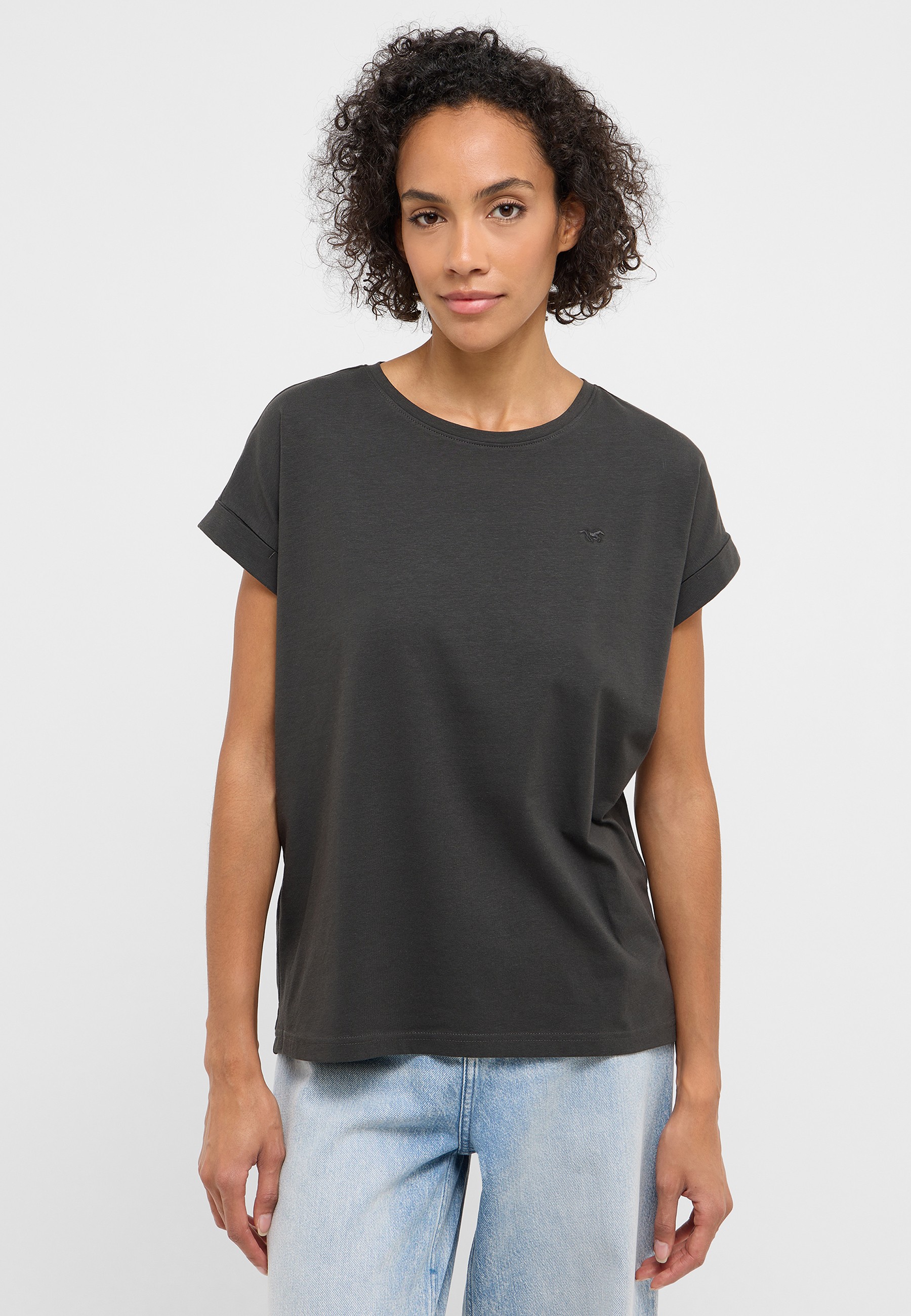 Bekleidung, T-shirt, Bluse, Ärmel, Person