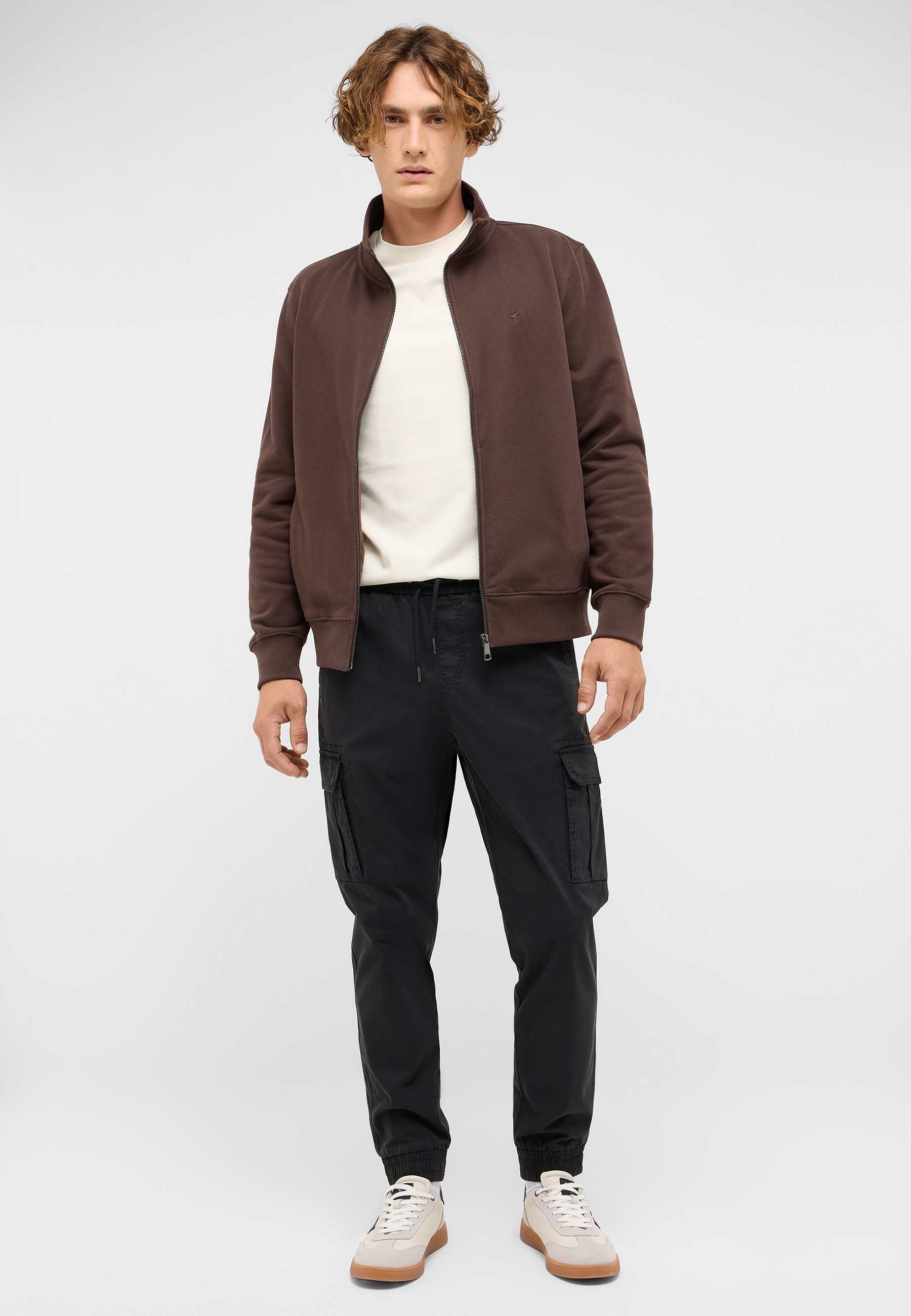 Mantel, Jacke, Blazer, Hosen, Person