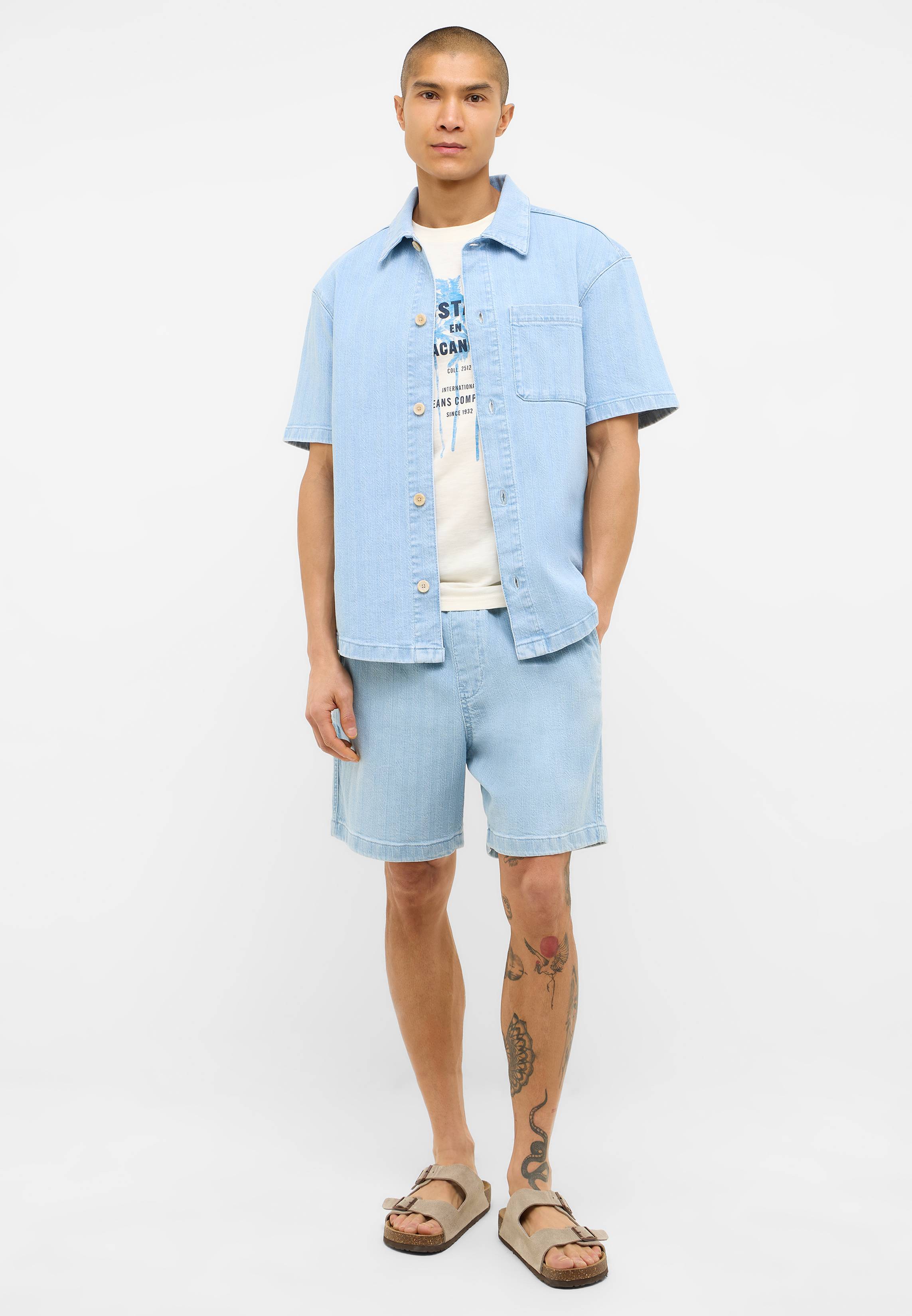 Kurze Hose, Hemd, Sandale, Hosen, Weste