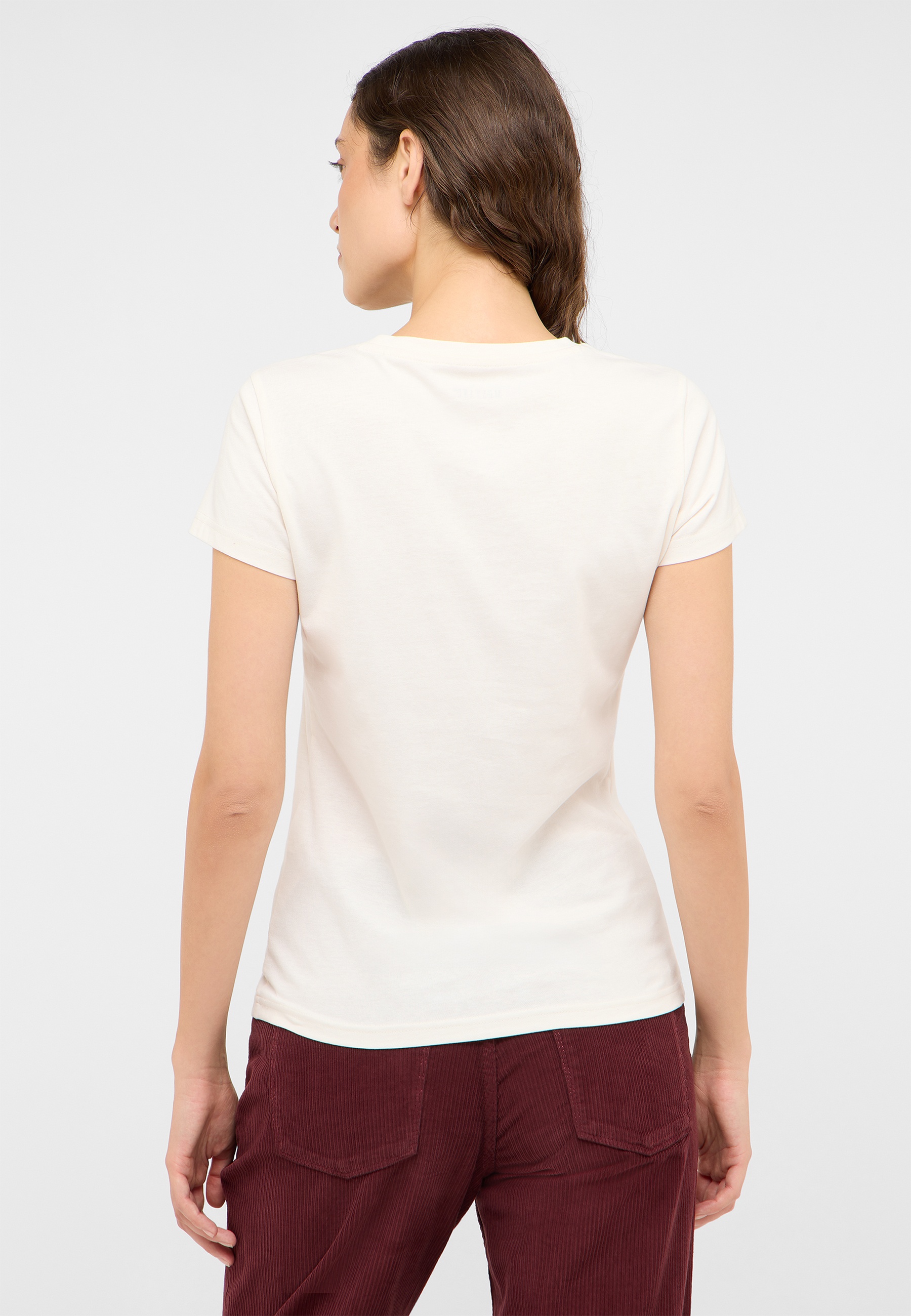 Bekleidung, T-shirt, Bluse, Person, Kopf