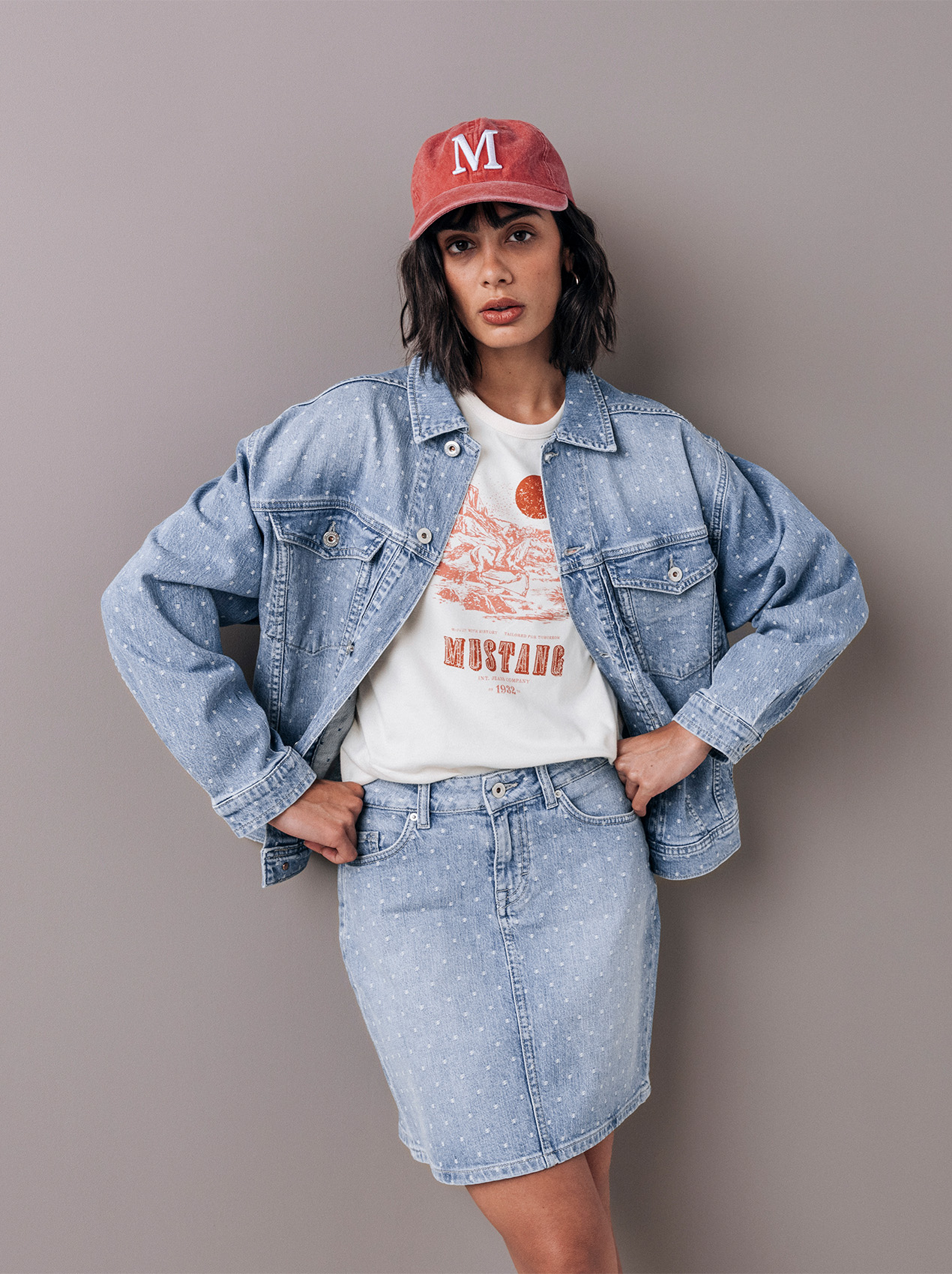 Hosen, Jeans, Mantel, Baseball-Kappe, Jacke