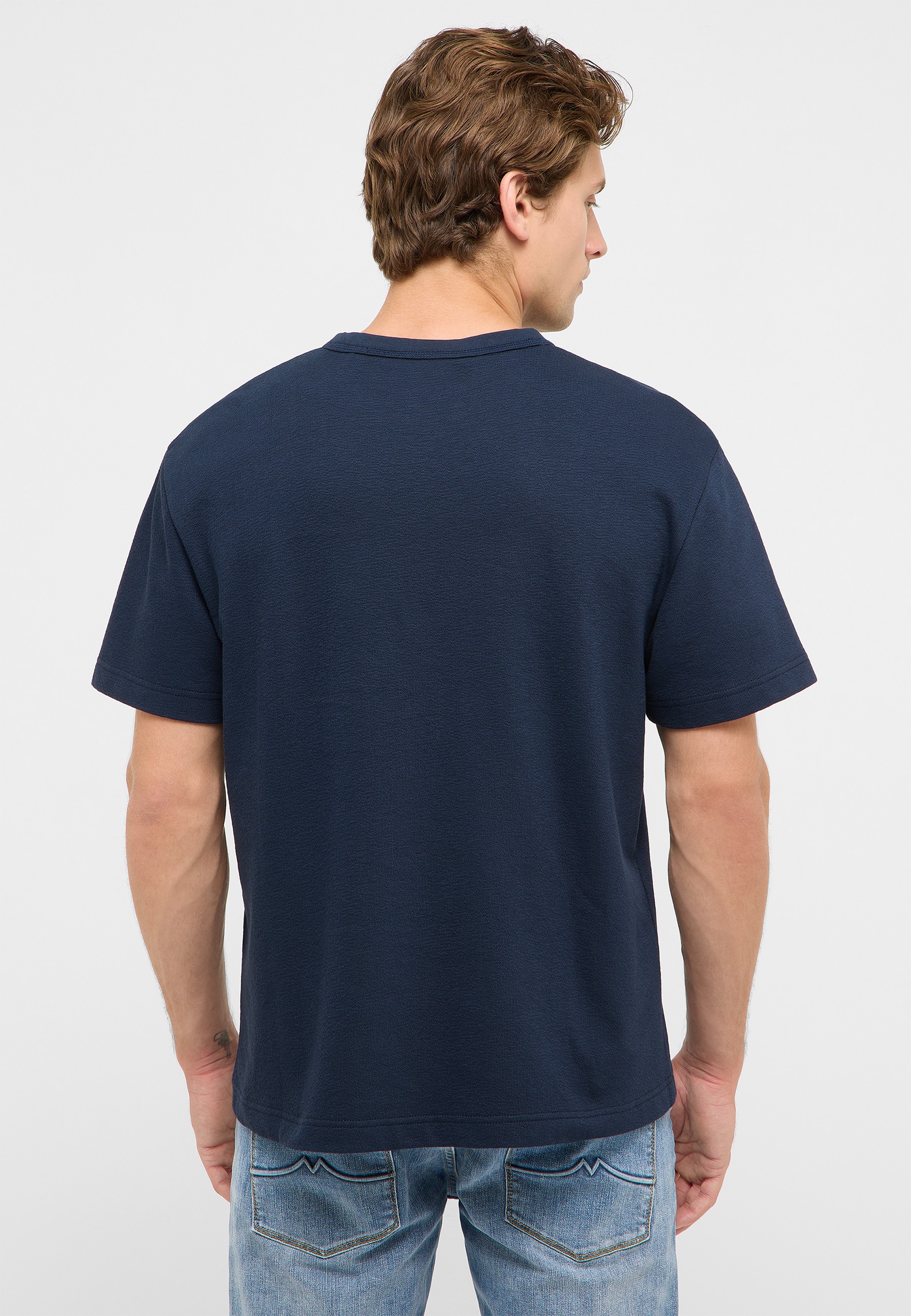 T-Shirt Style Arvin