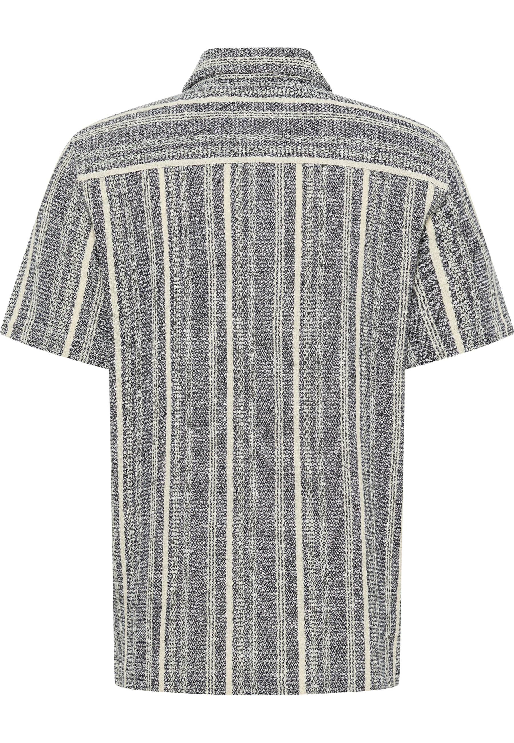 Bekleidung, Hemd, Bluse, T-shirt