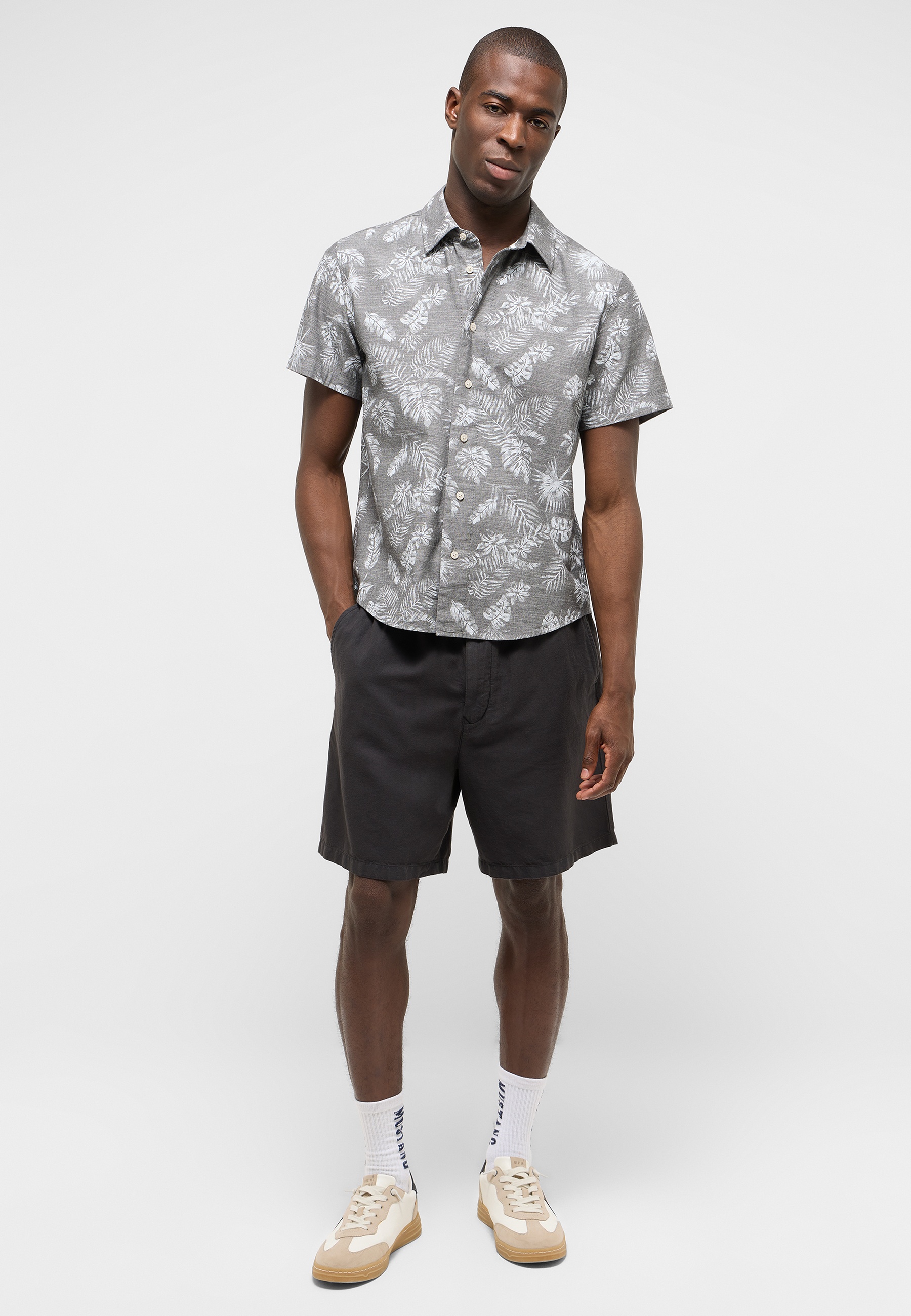 Hemd, Hemdchen, Palmendruck, Kurzarmhemd, Sommeroutfit