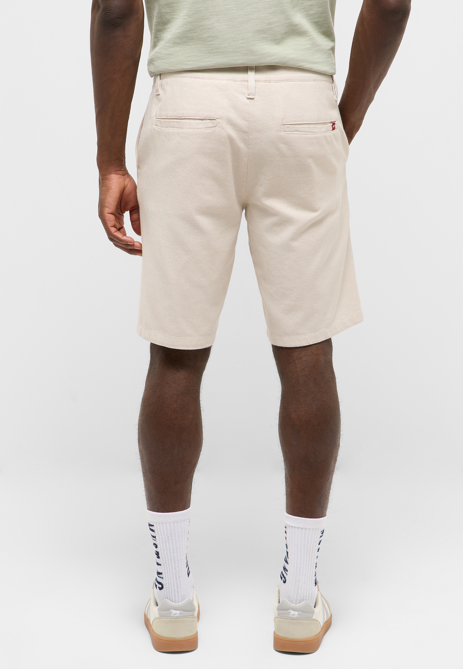 Shorts, Beige, Rücktaschen, Gürtel-Schlaufen, Knielang