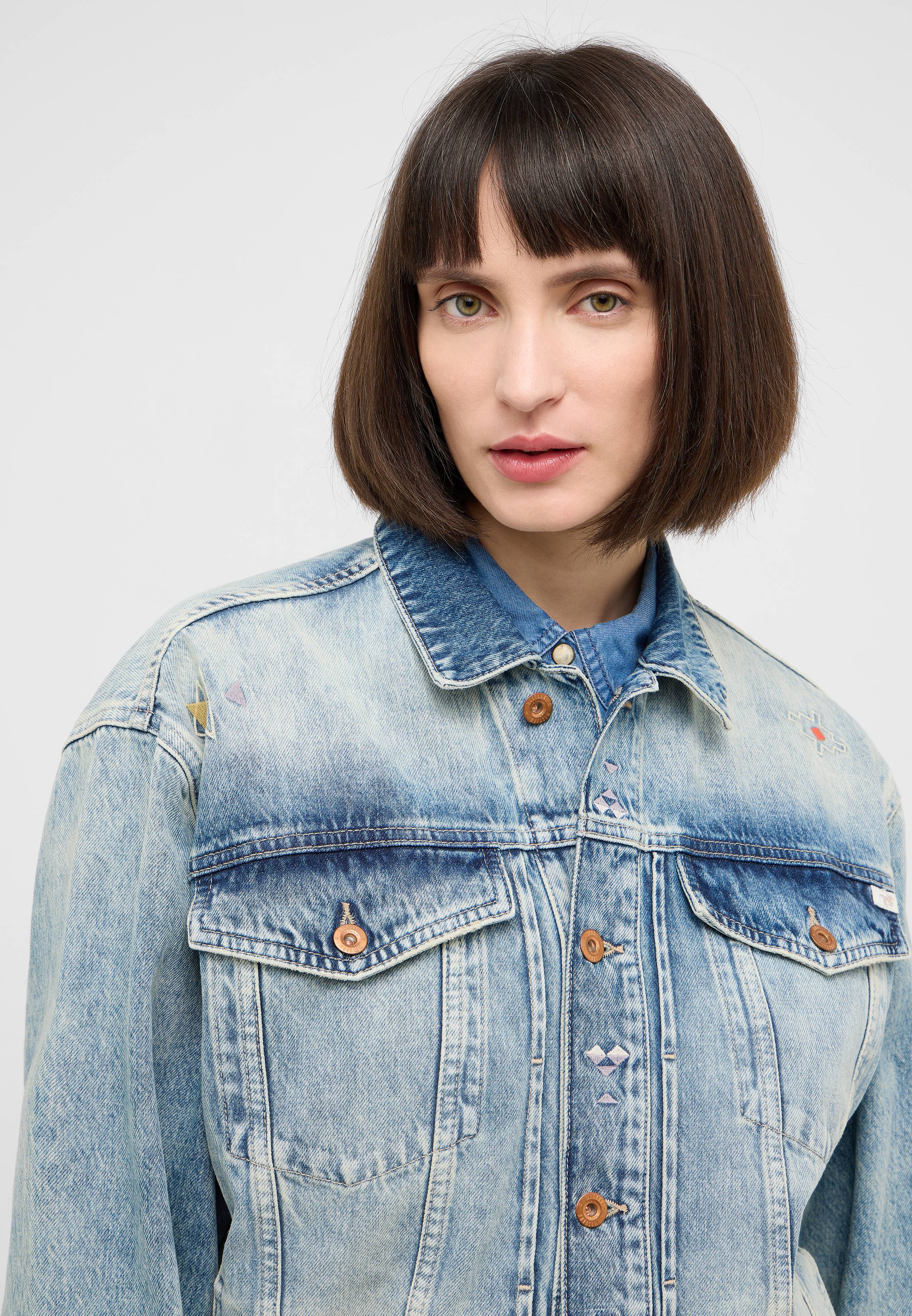 Hosen, Jeans, Erwachsener, Person, Frau