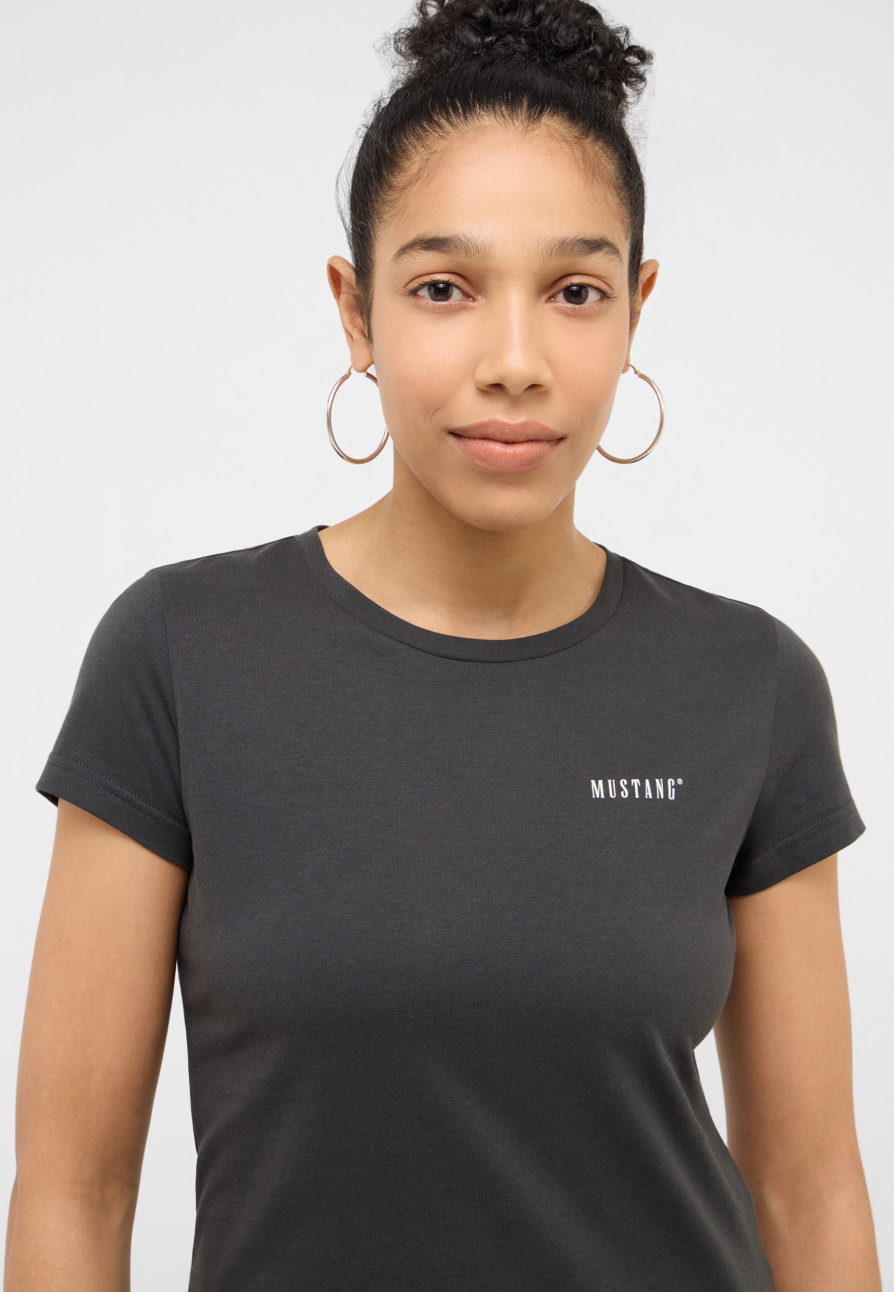 T-Shirt, Kurzarm, Graue Farbe, Rundhals, Mustang Logo