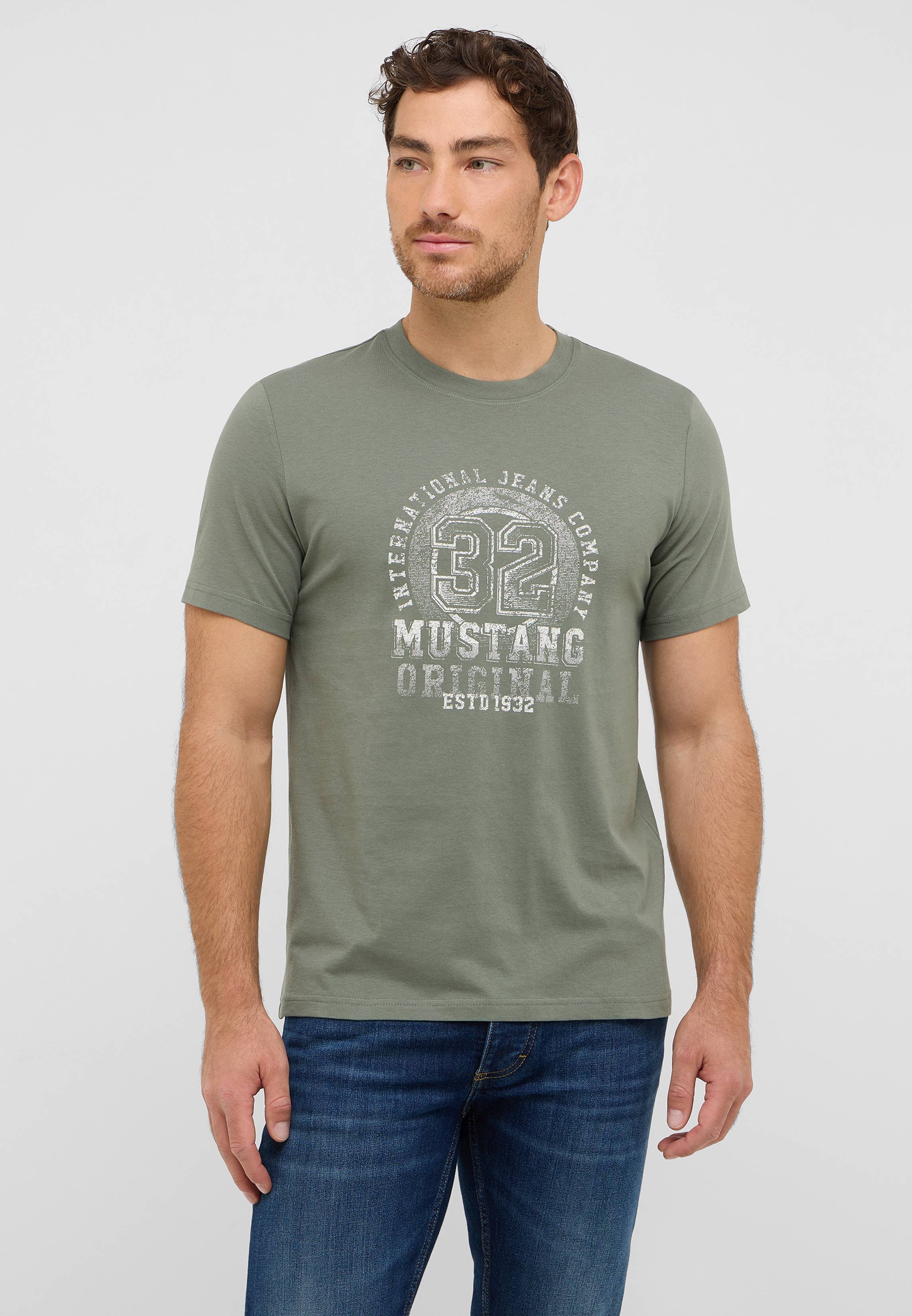 T-shirt, Hemd, Erwachsener, Mann, Person