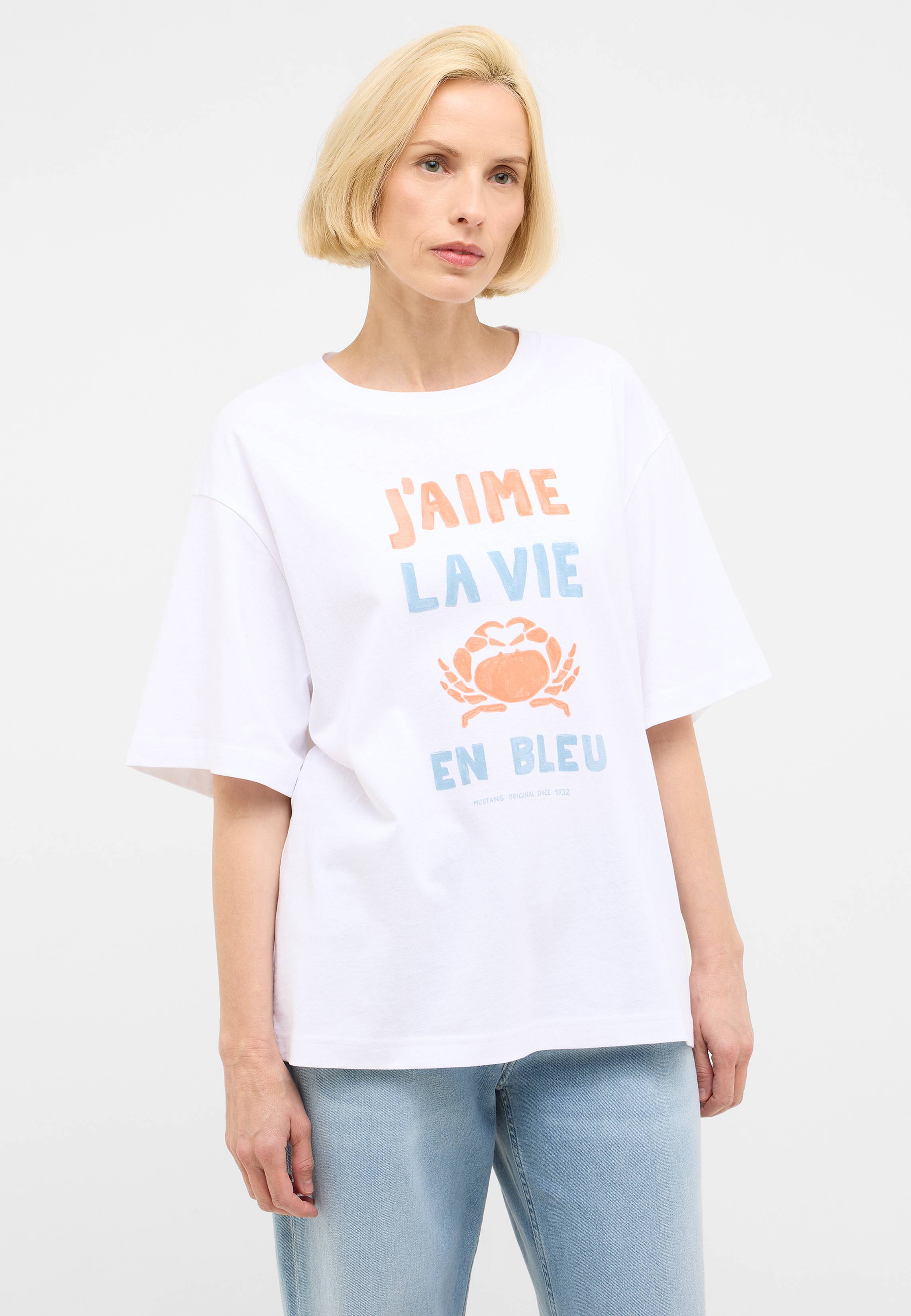 Bekleidung, T-shirt, Person, Ärmel, Gesicht