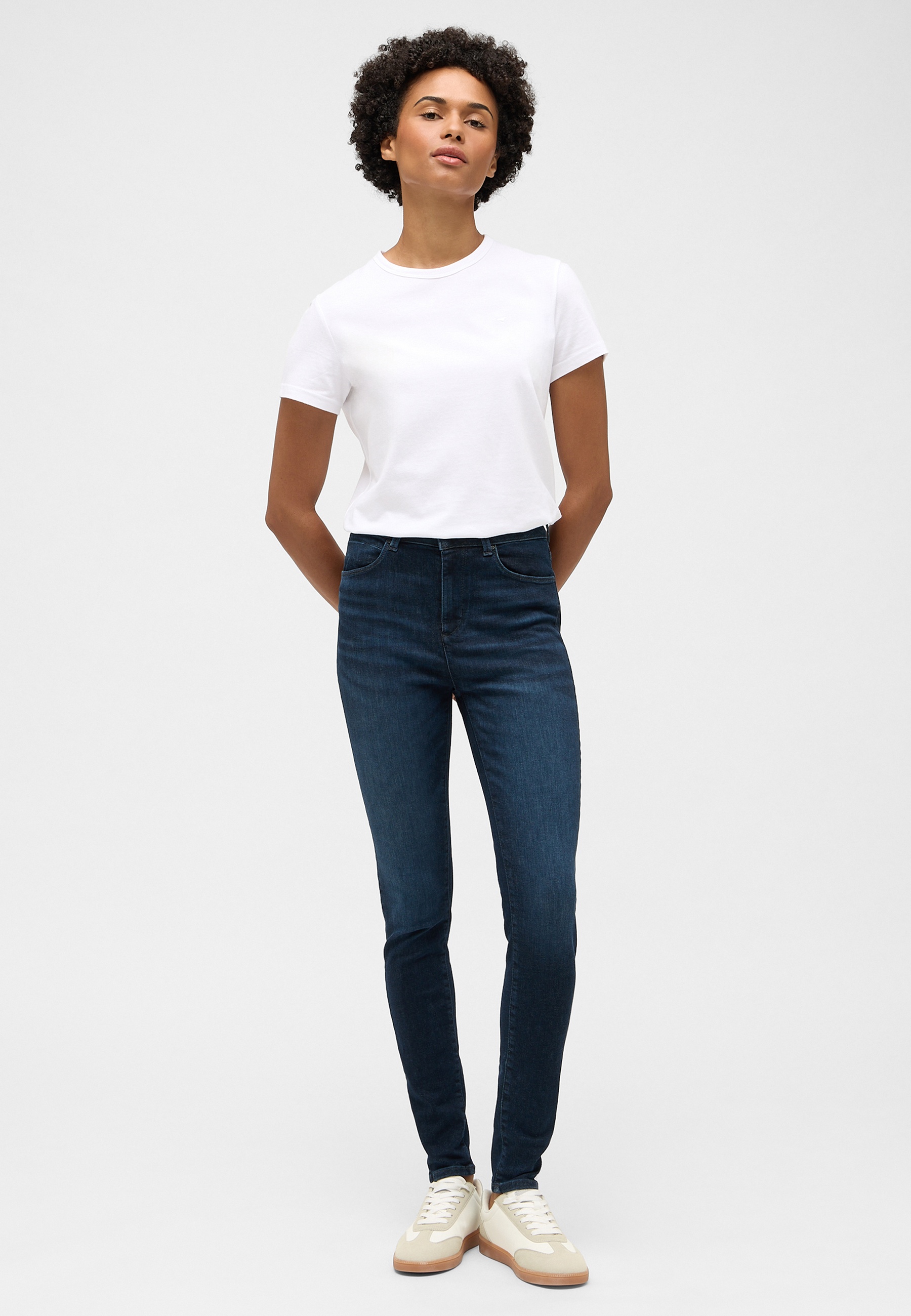 Bekleidung, Hosen, Jeans, Bluse, Person