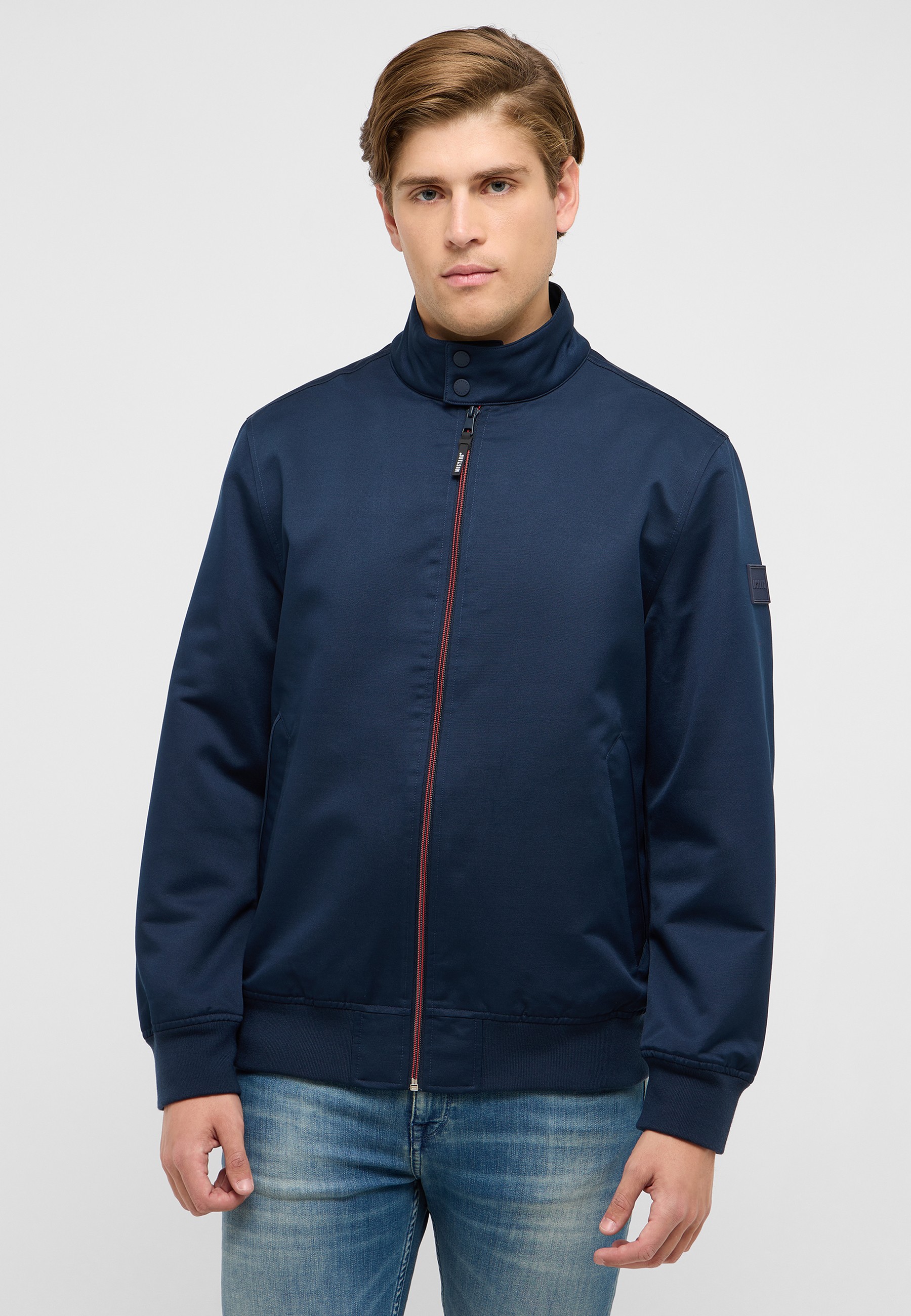 Bekleidung, Mantel, Jacke, Person