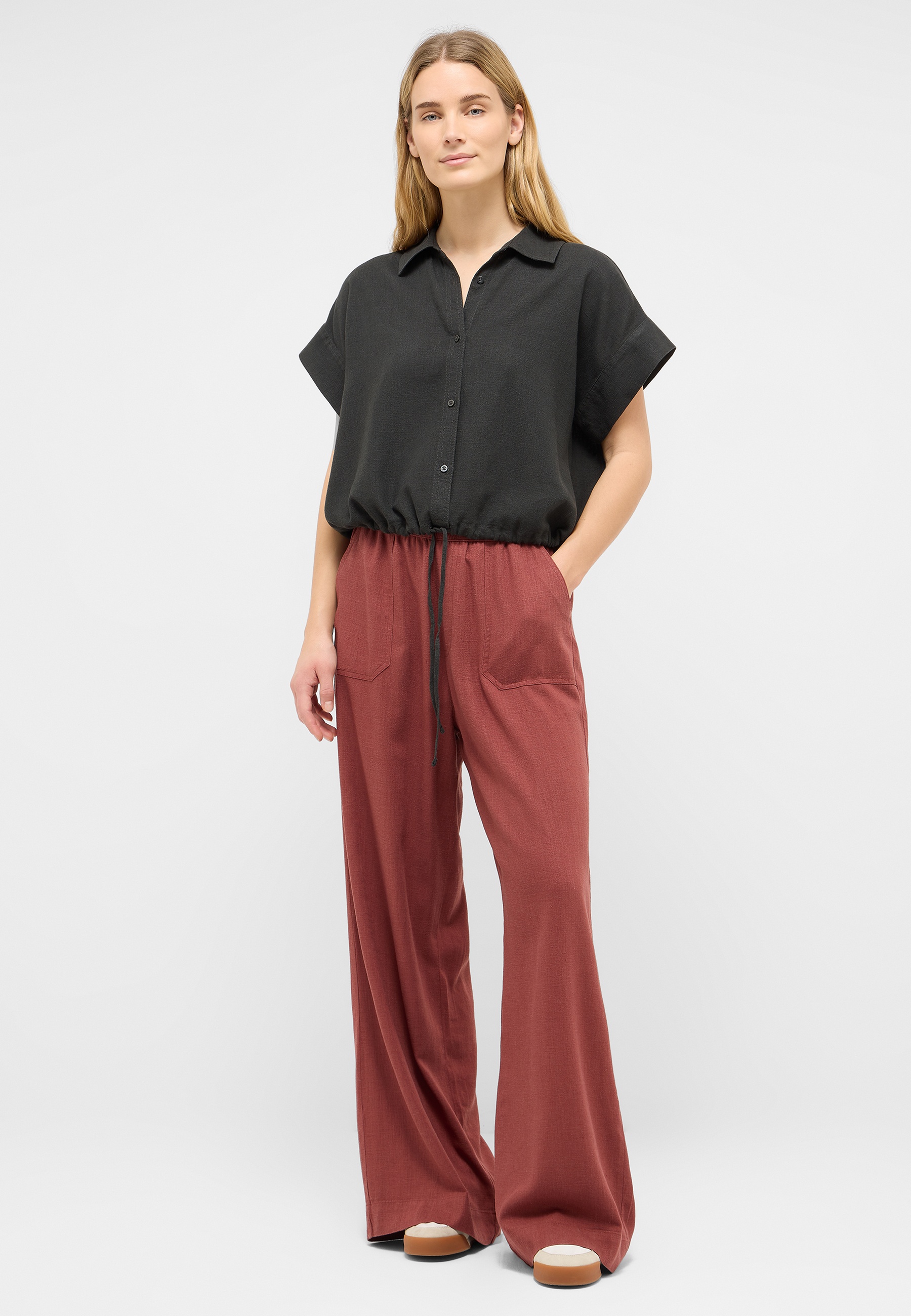 Schwarzes Hemd, Lockere Bluse, Garniturhose, Flared Pants, Stopfnaht Taschen