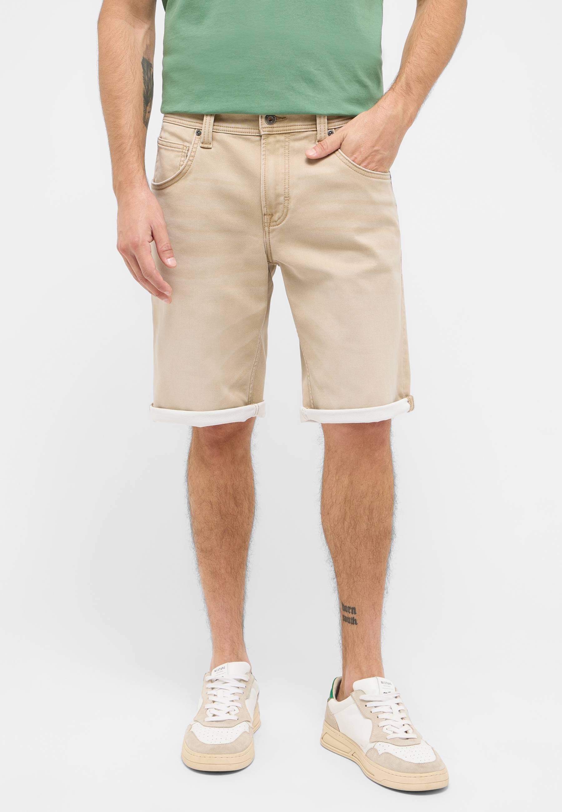 Kurze Hose, Khaki, Turnschuh, Mann, Person