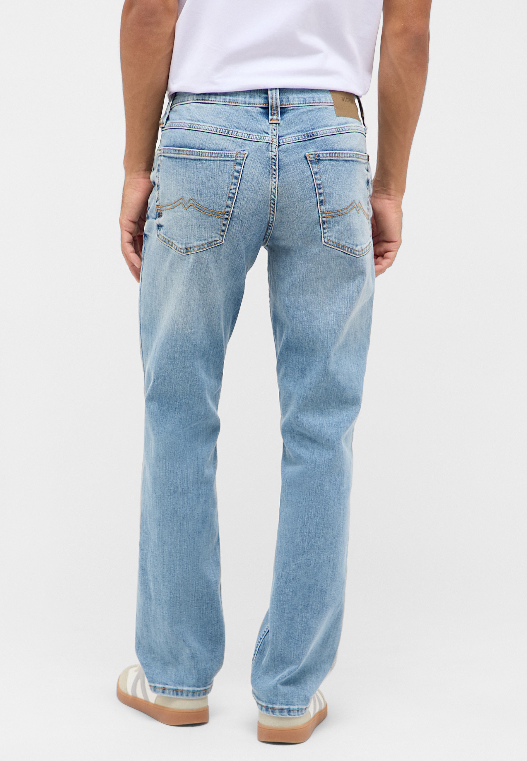 Jeans, Hellblau, Gesäßtaschen, Denim, Straight Leg