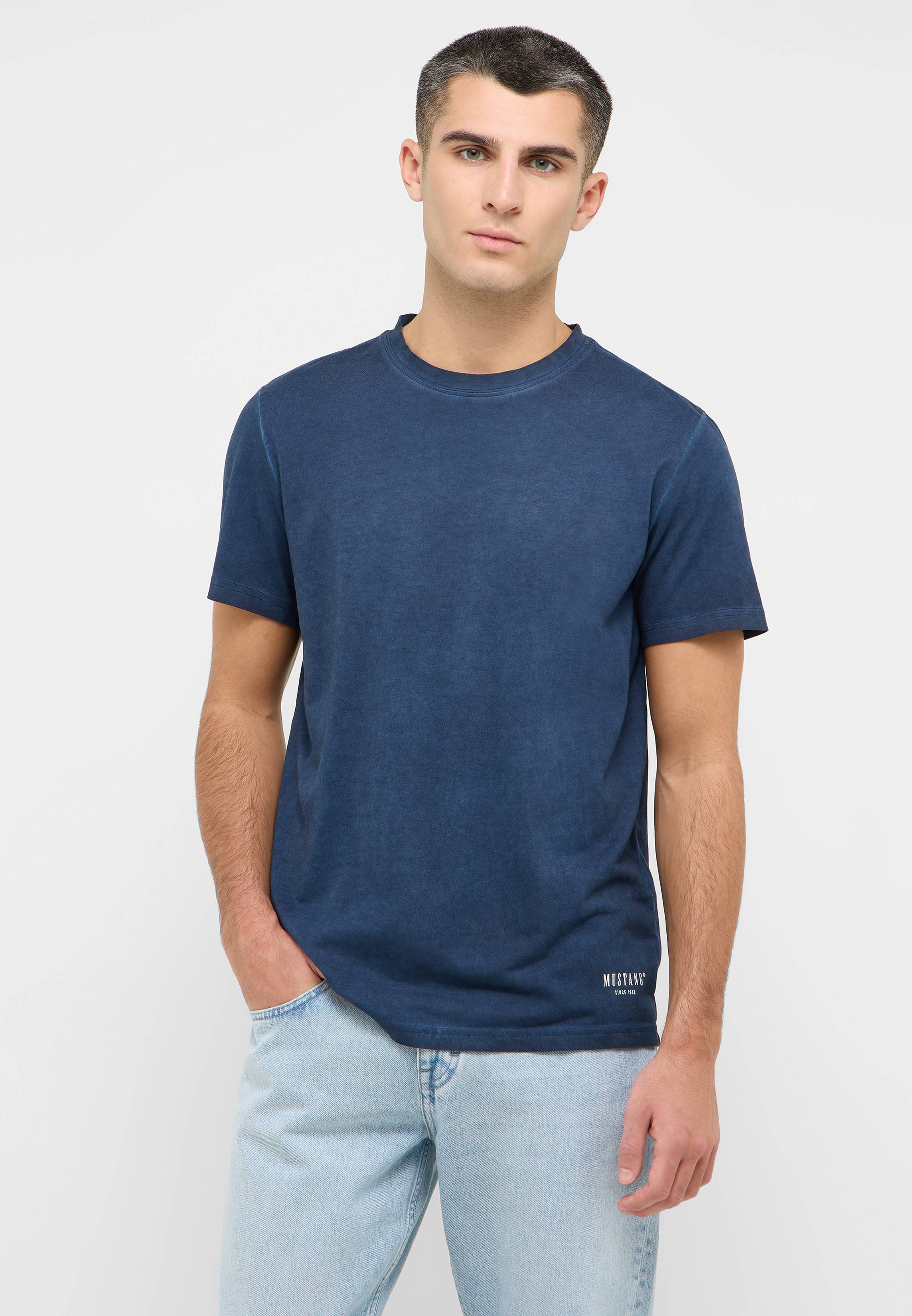 T-shirt, Erwachsener, Männlich, Mann, Person