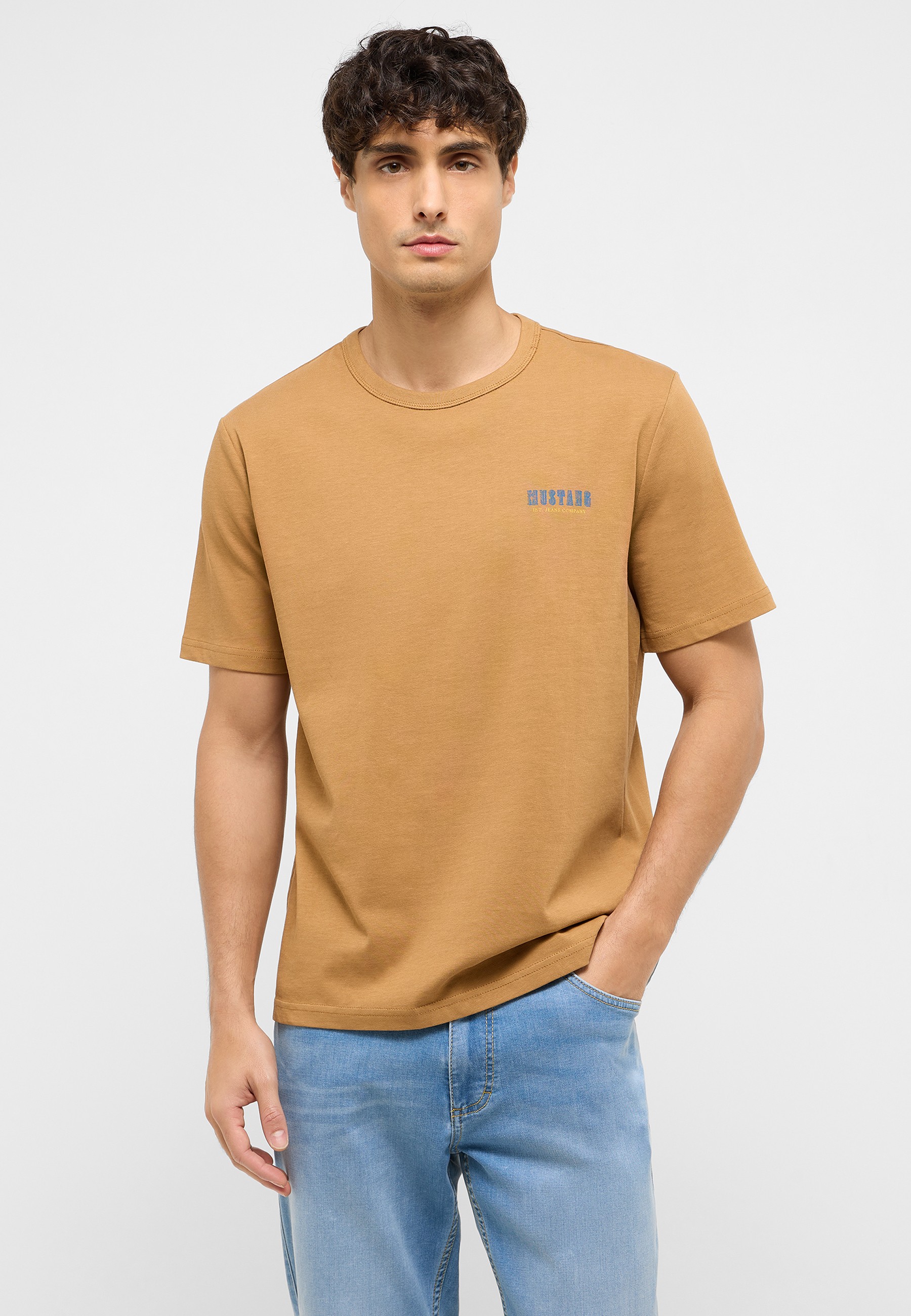 Bekleidung, T-shirt, Person, Hemd