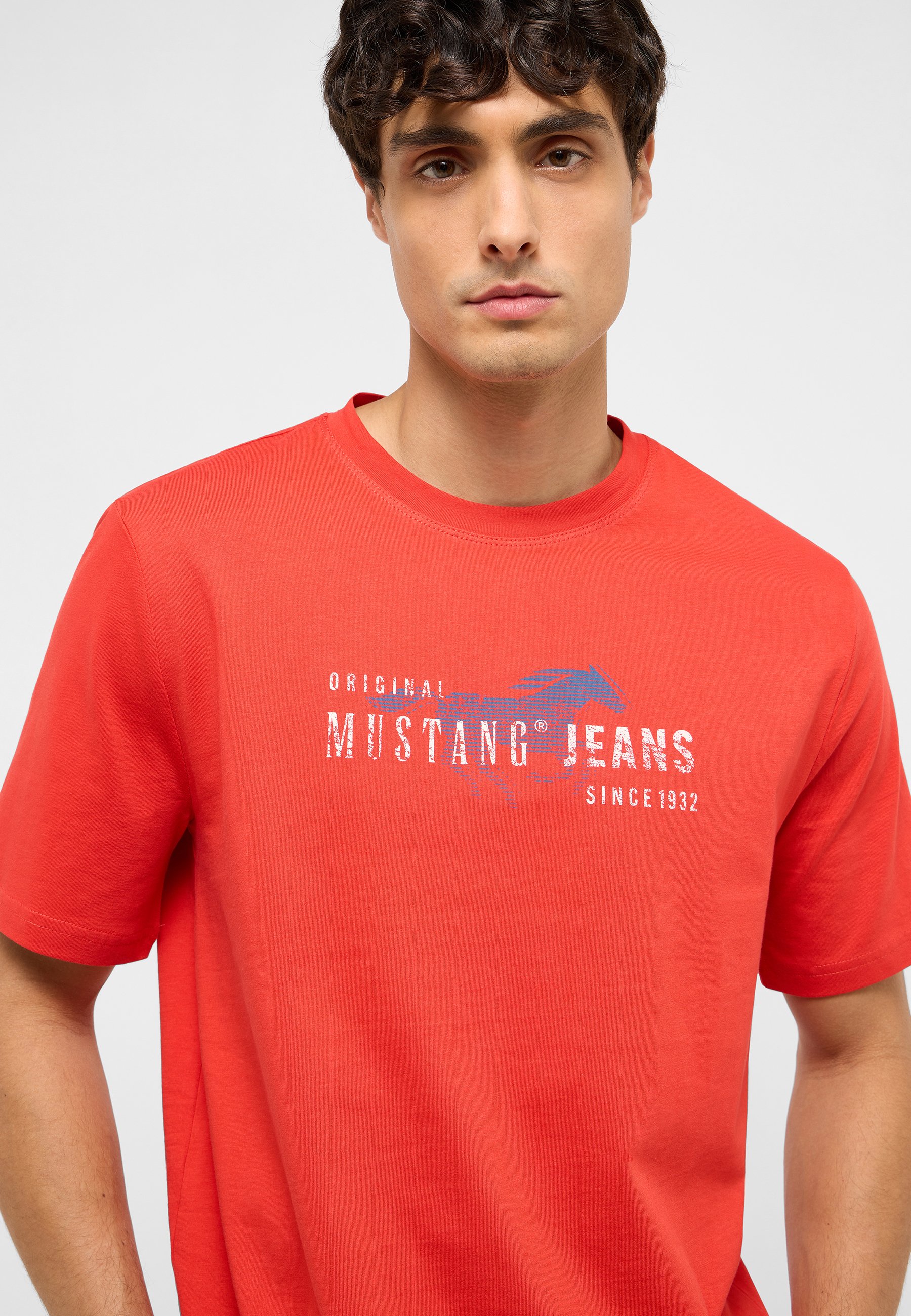 Bekleidung, T-shirt, Hemd, Person, Gesicht