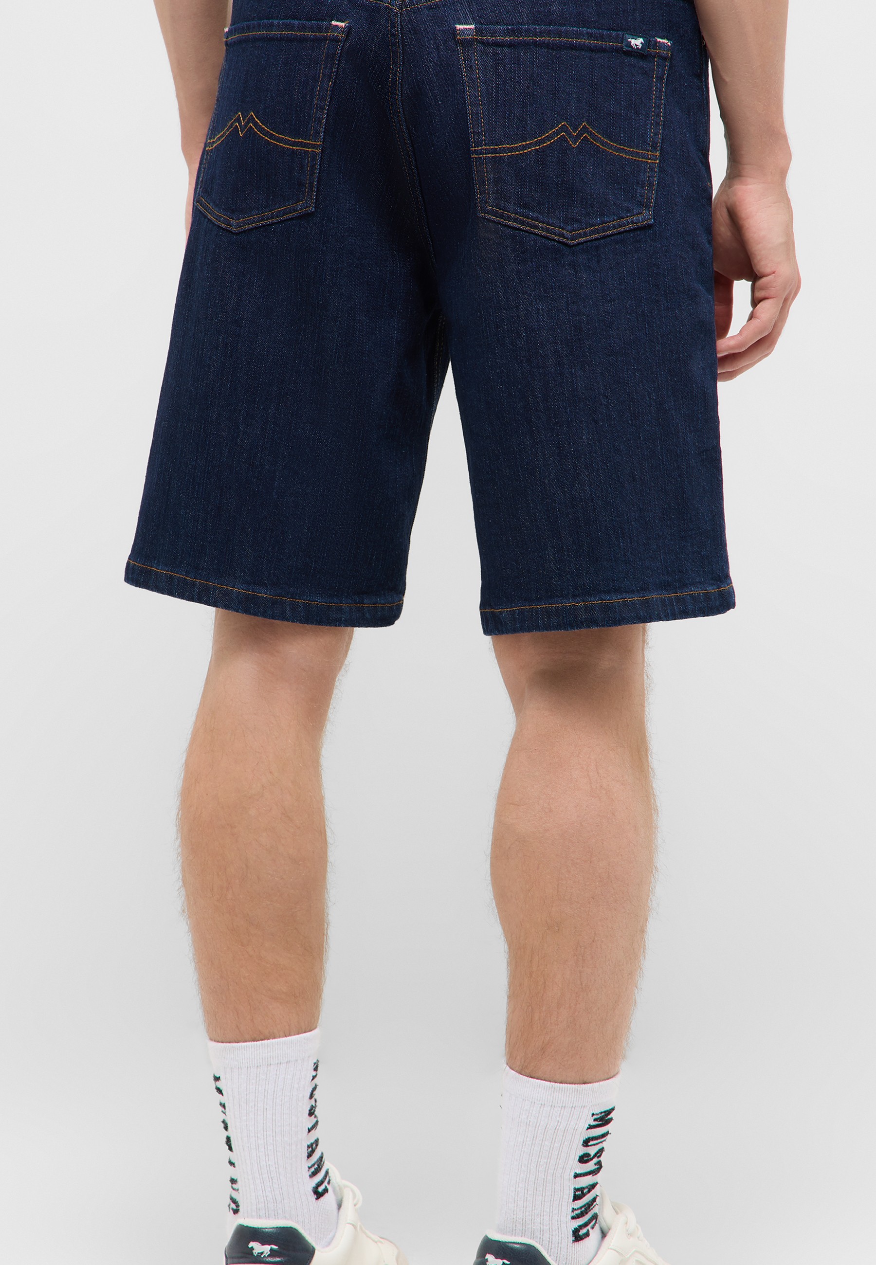 Denim shorts, Back pockets, Dark wash, Knee-length, Stitching detail
