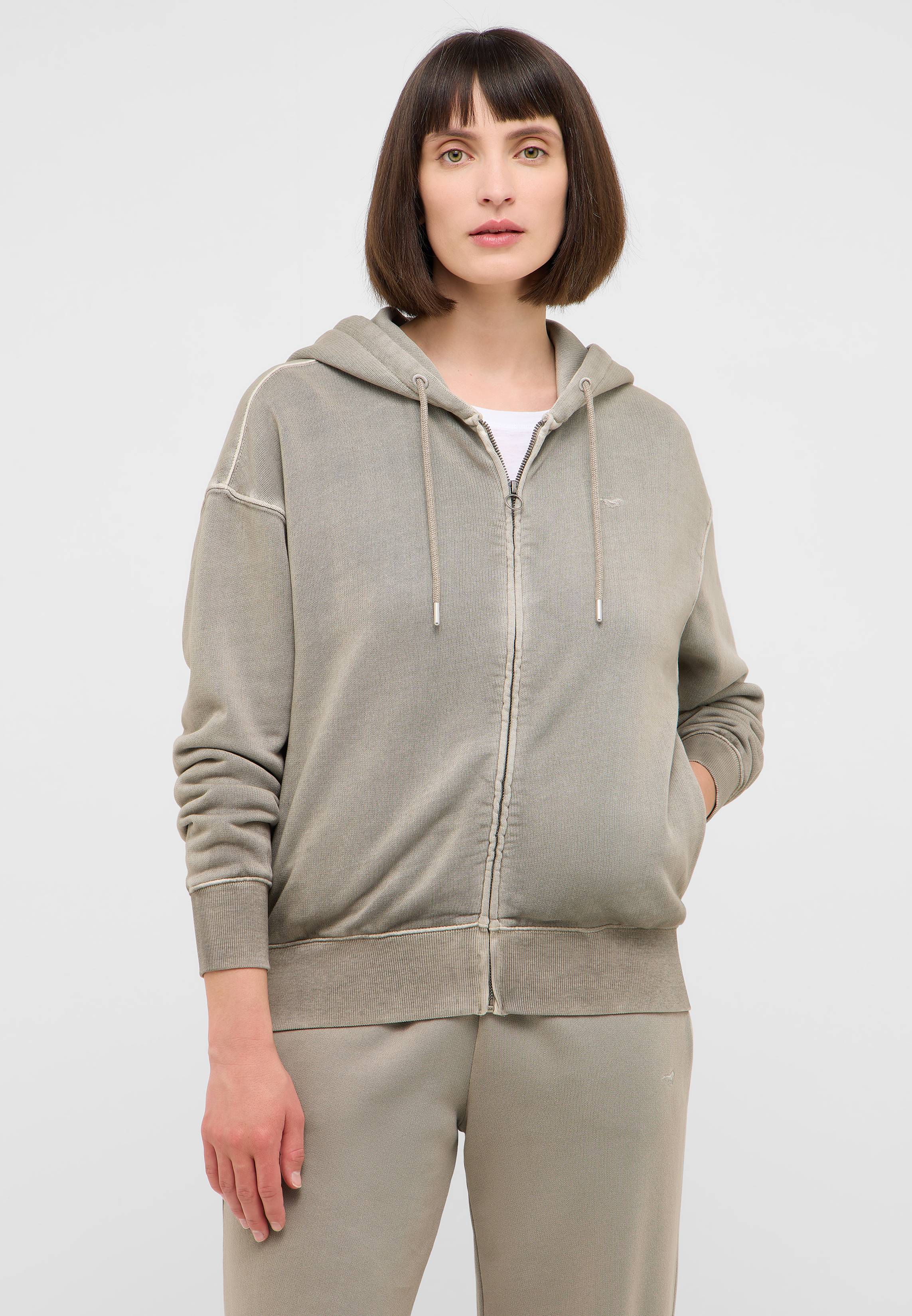 Pulli, Sweatshirt, Kapuzenpulli, Person, Frau