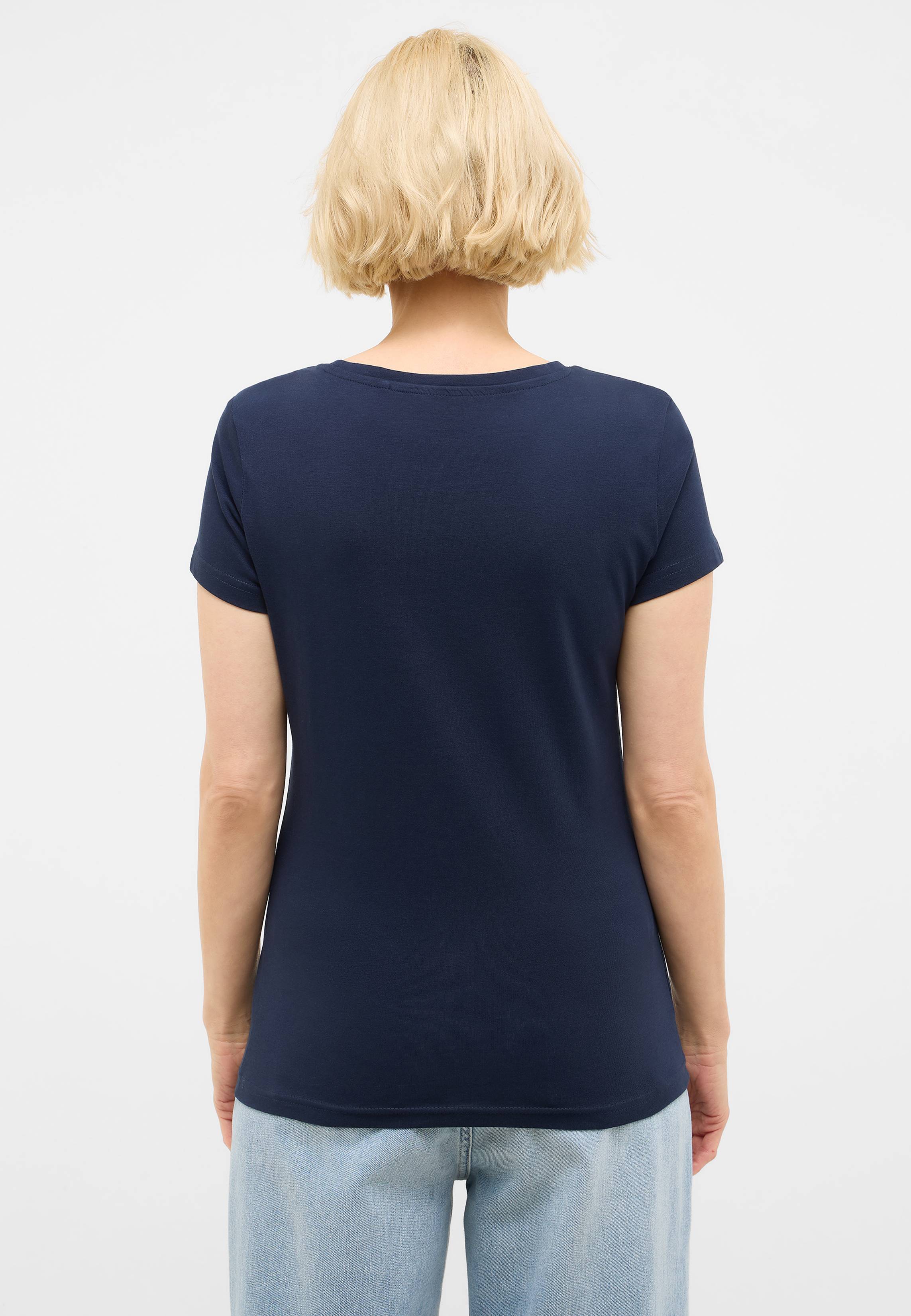 Bekleidung, T-shirt, Person, Ärmel