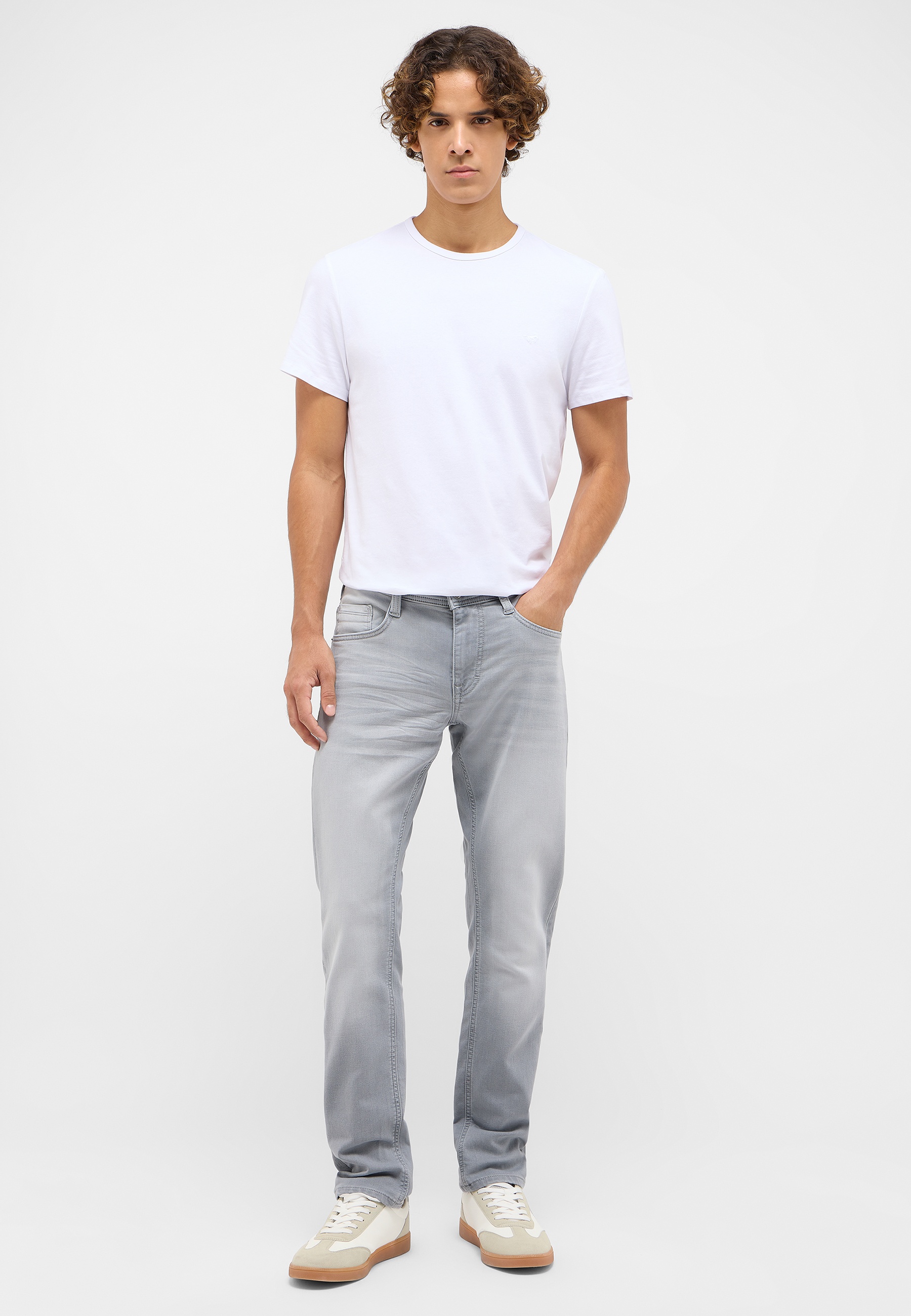 T-Shirt, Plain, White, Casual, Jeans
