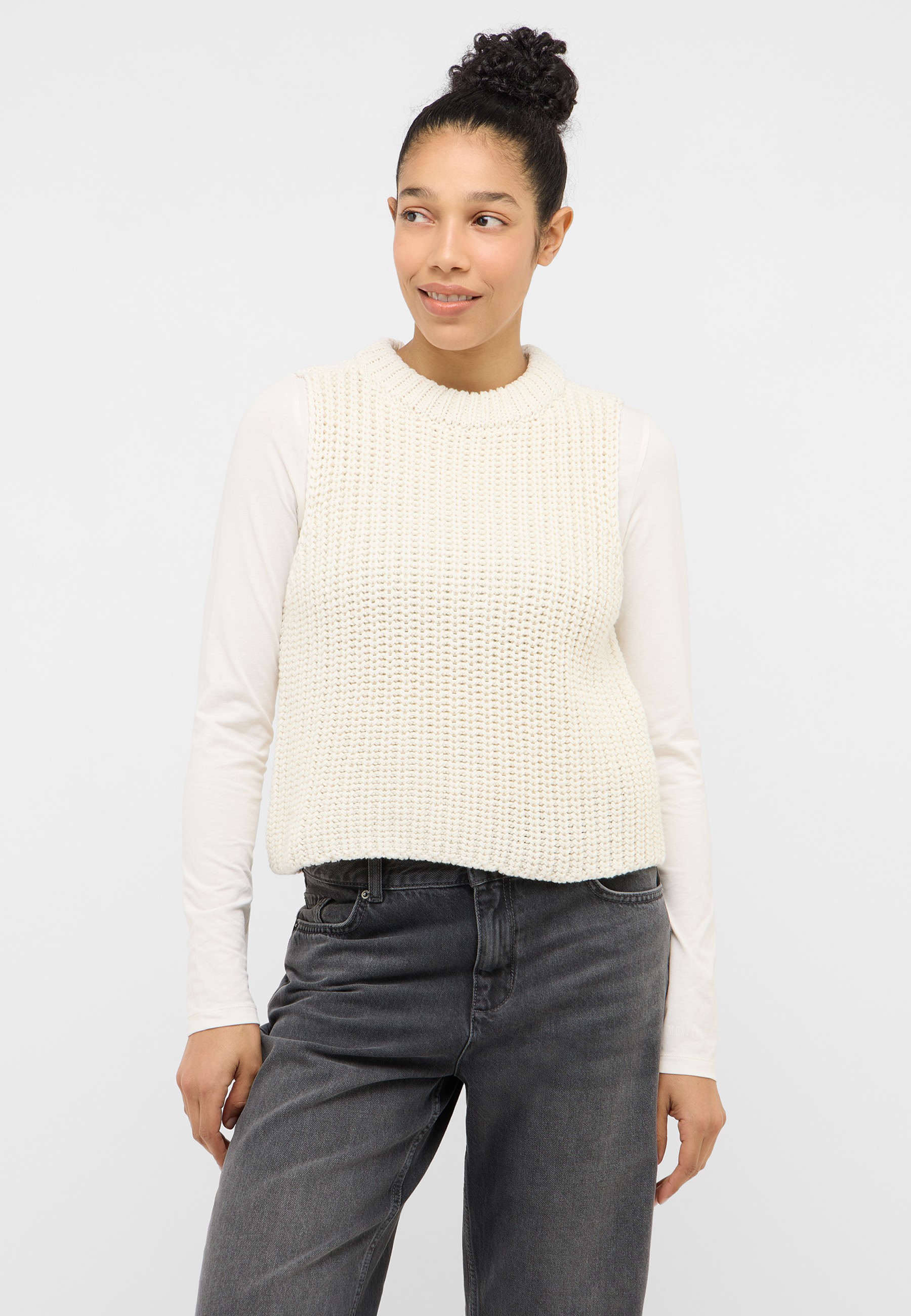 Strickwaren, Pullover, Weste, Jeans, Person