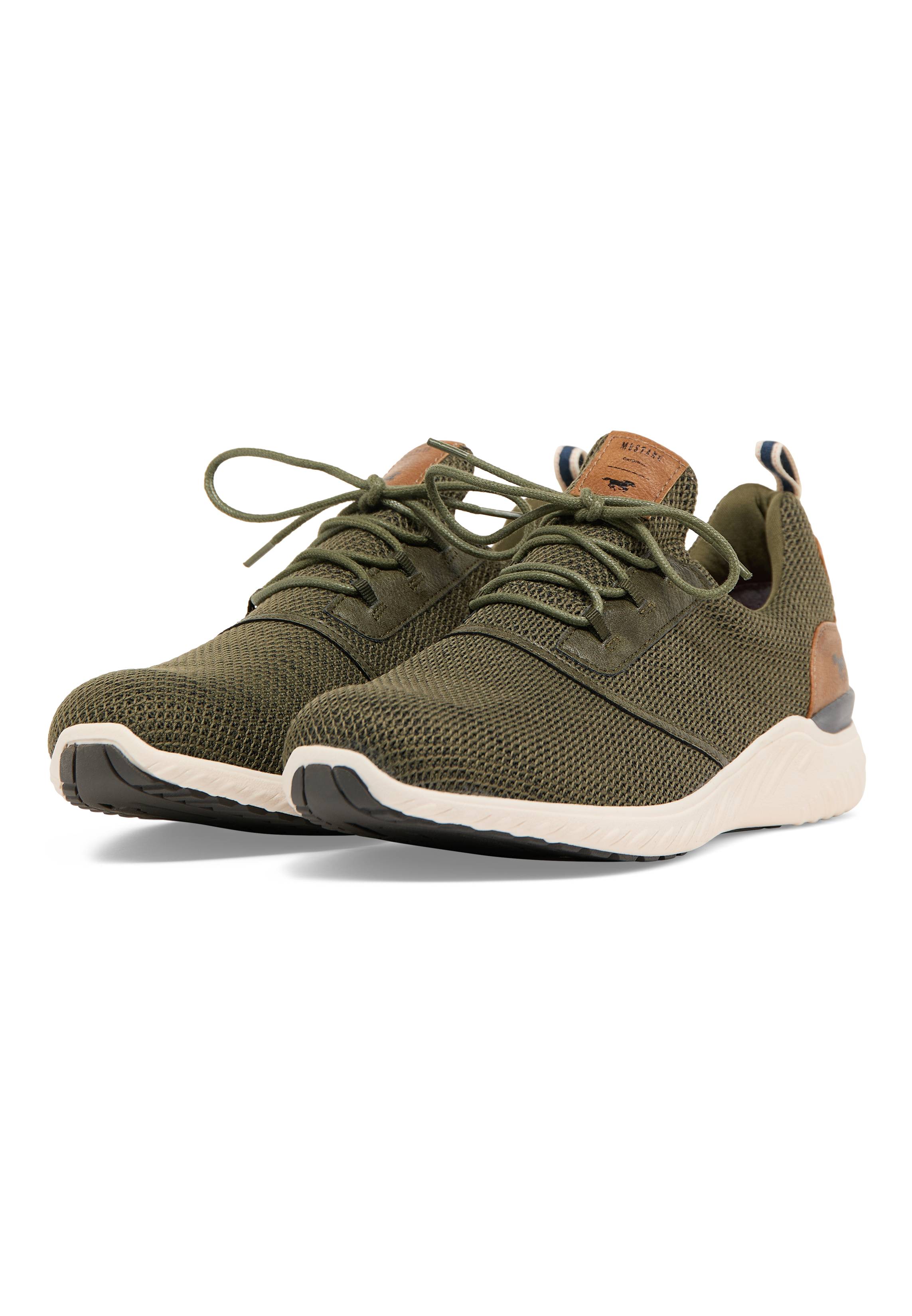 Schuhwerk, Schuh, Sneaker, Wildleder, Laufschuh