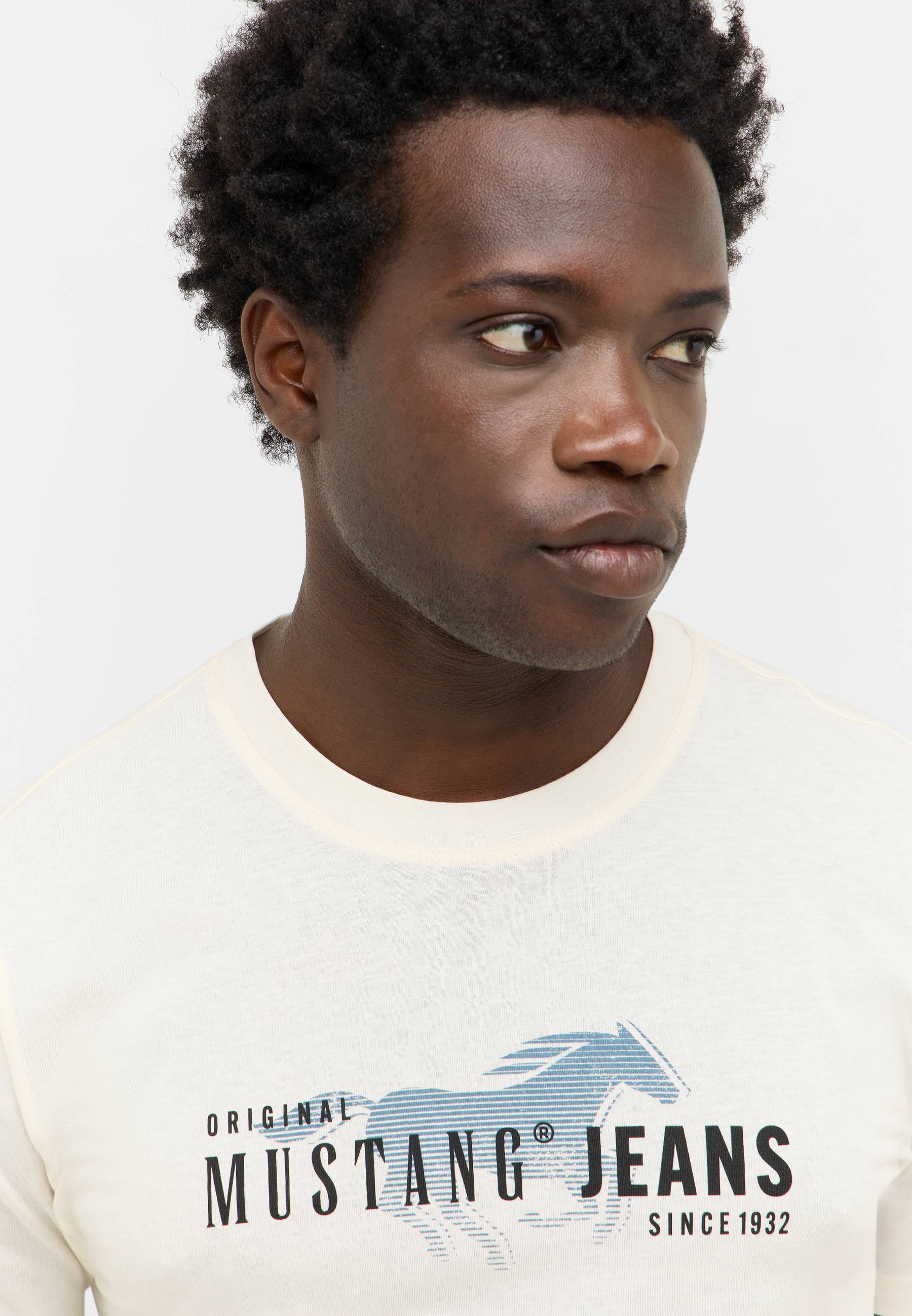 T-shirt, Gesicht, Kopf, Portrait, Hals