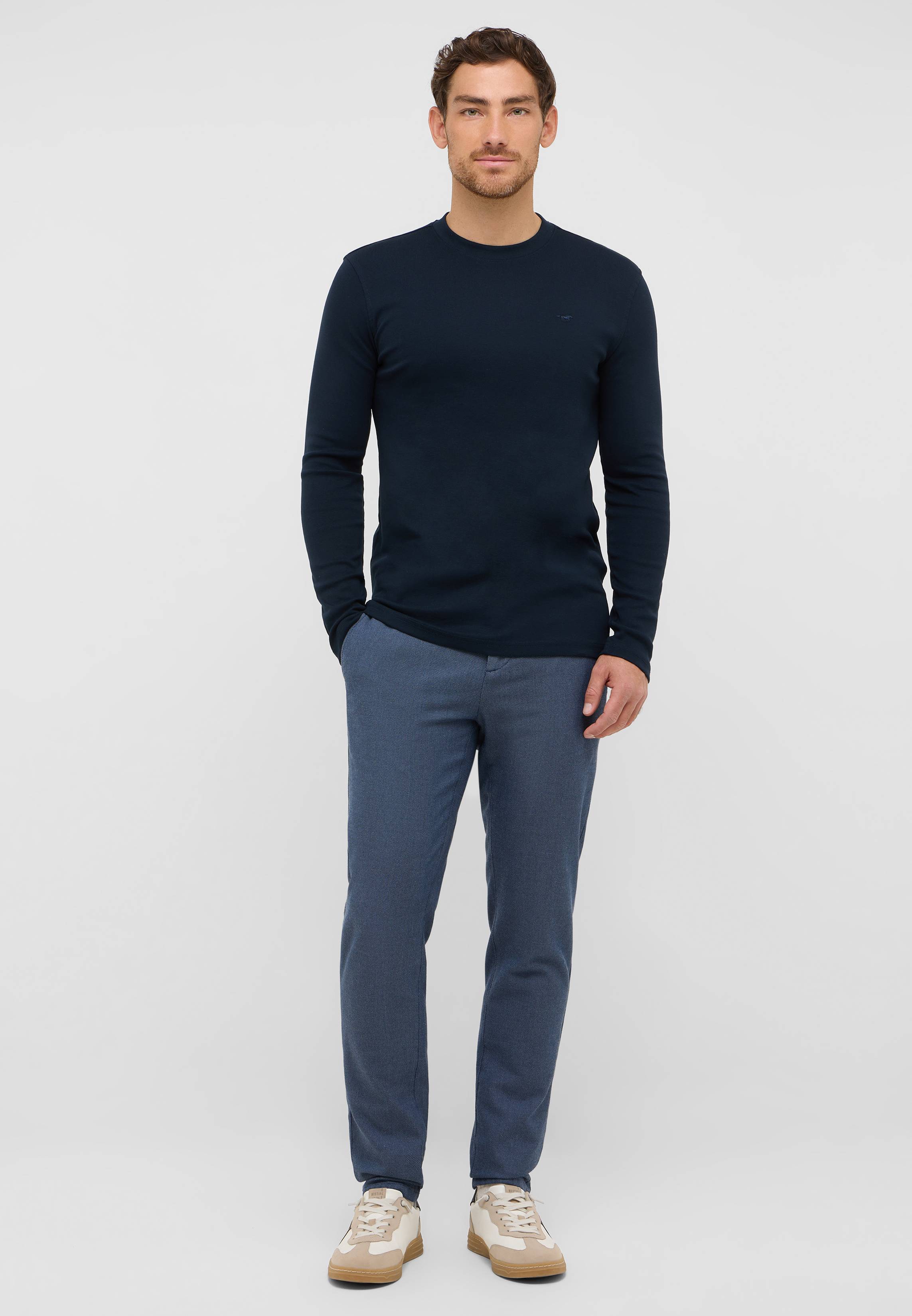 Langarm, Hosen, Erwachsener, Mann, Person