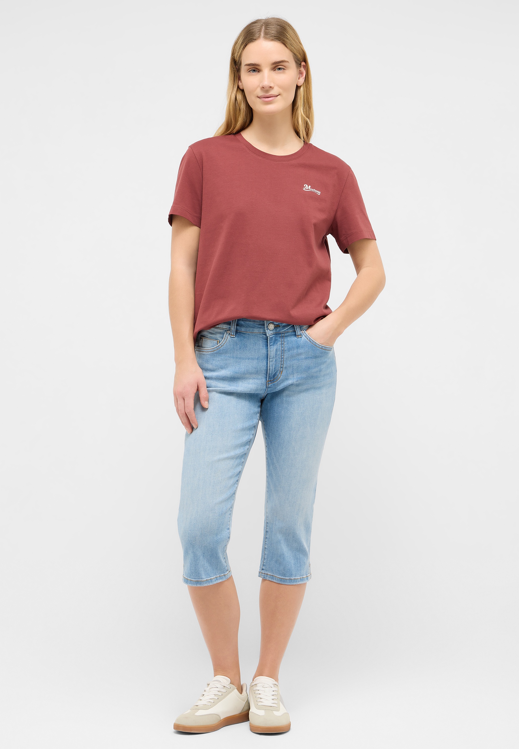 t-shirt, kurzarm, roséfarben, logo, jeansshorts