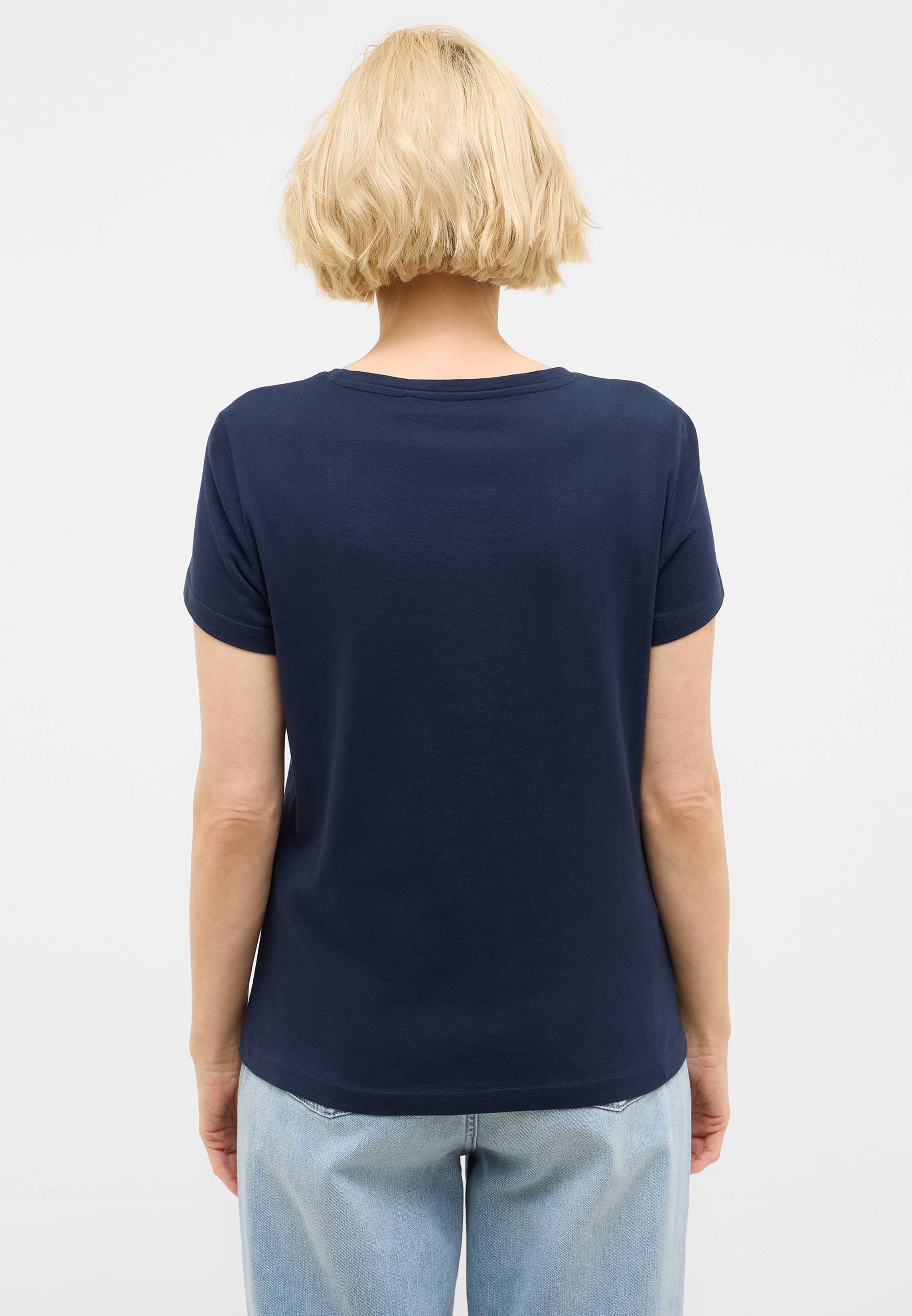 Bekleidung, T-shirt, Person, Ärmel, Bluse