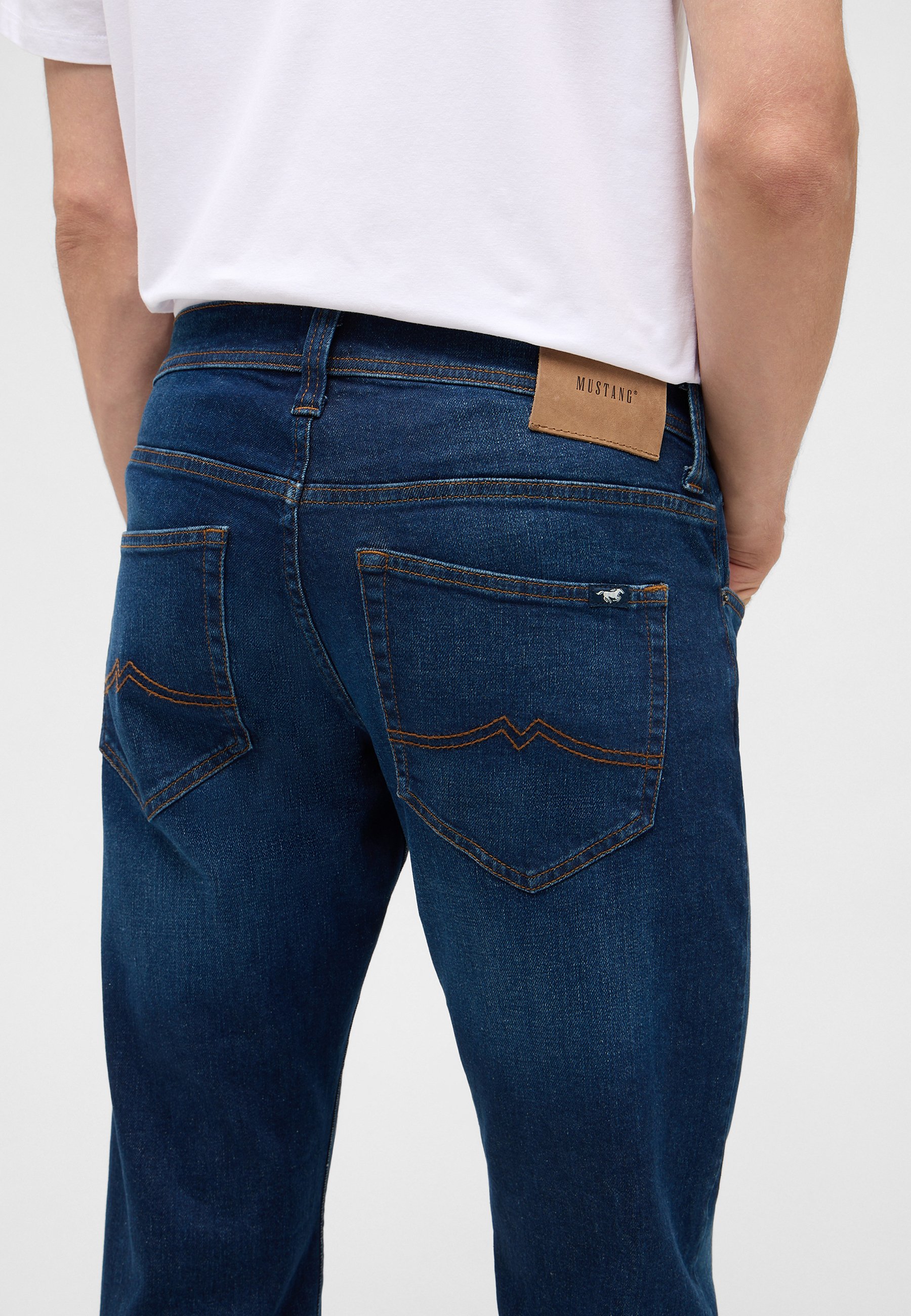 Bekleidung, Jeans, Hosen