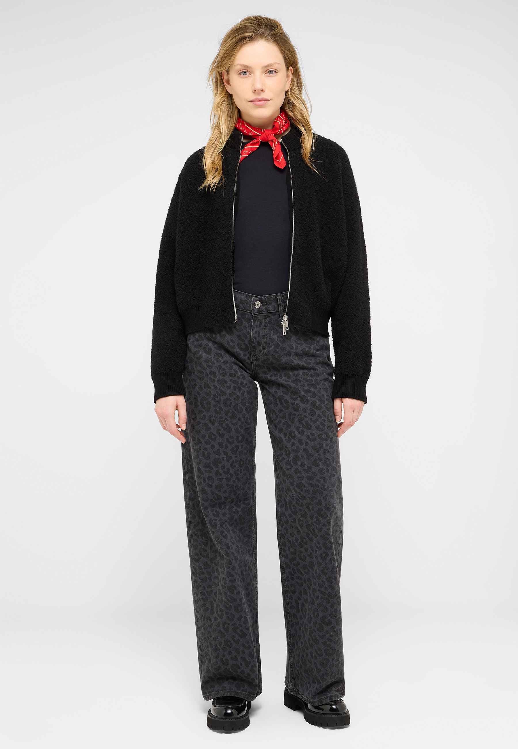 Formelle Kleidung, Anzug, Hosen, Mantel, Jacke