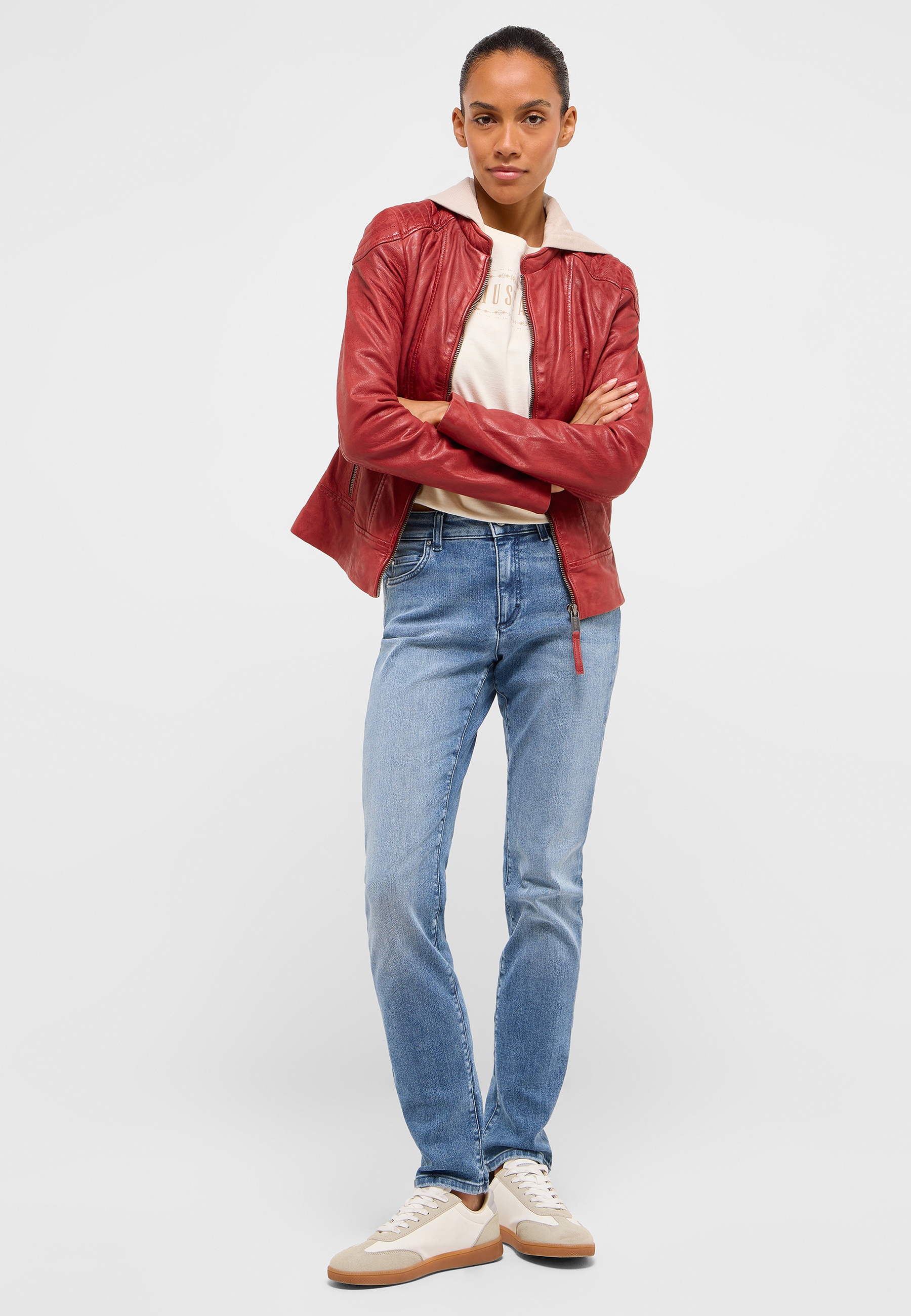 Mantel, Jacke, Hosen, Jeans, Person