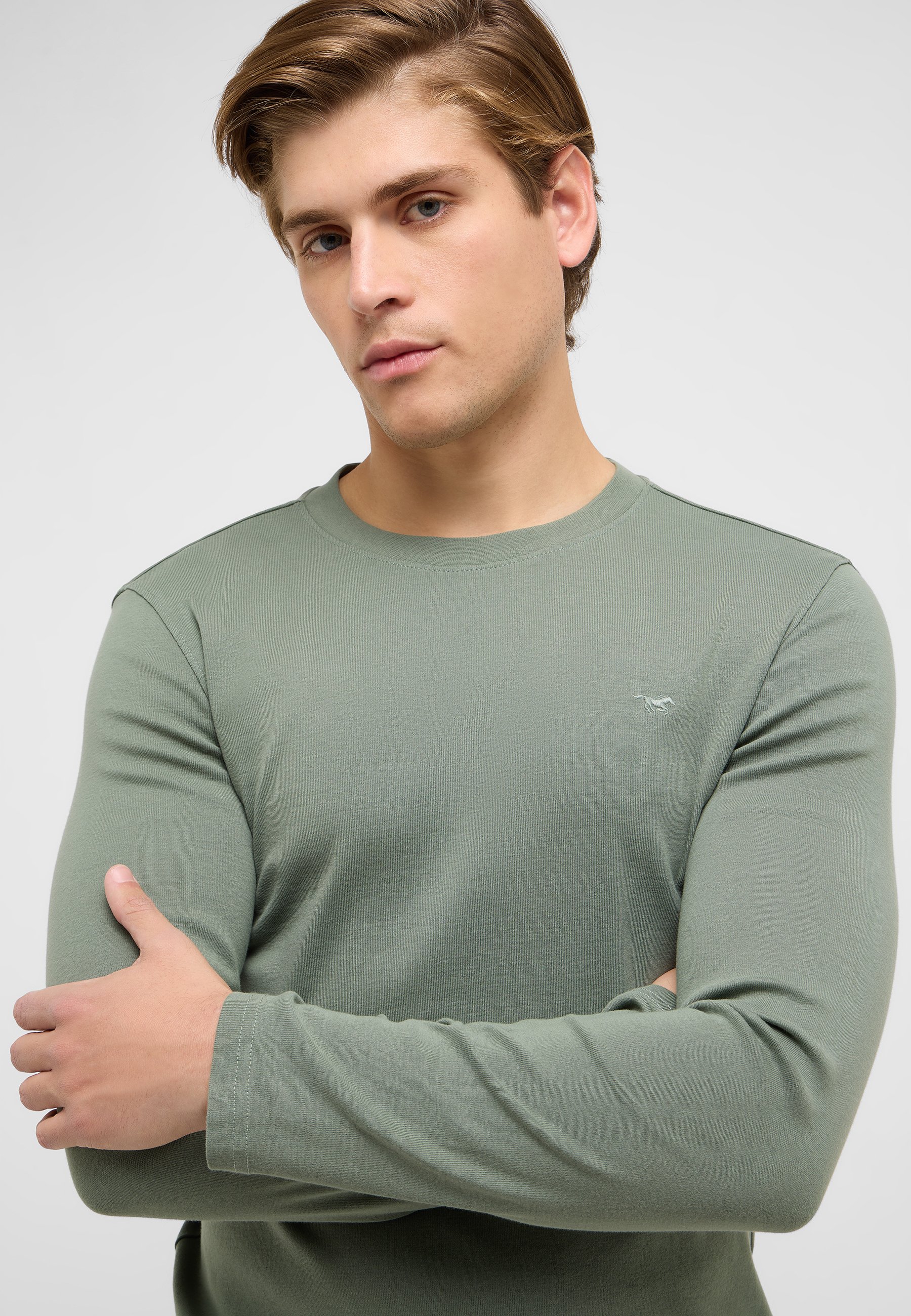 Bekleidung, Langarm, Ärmel, Person, T-shirt