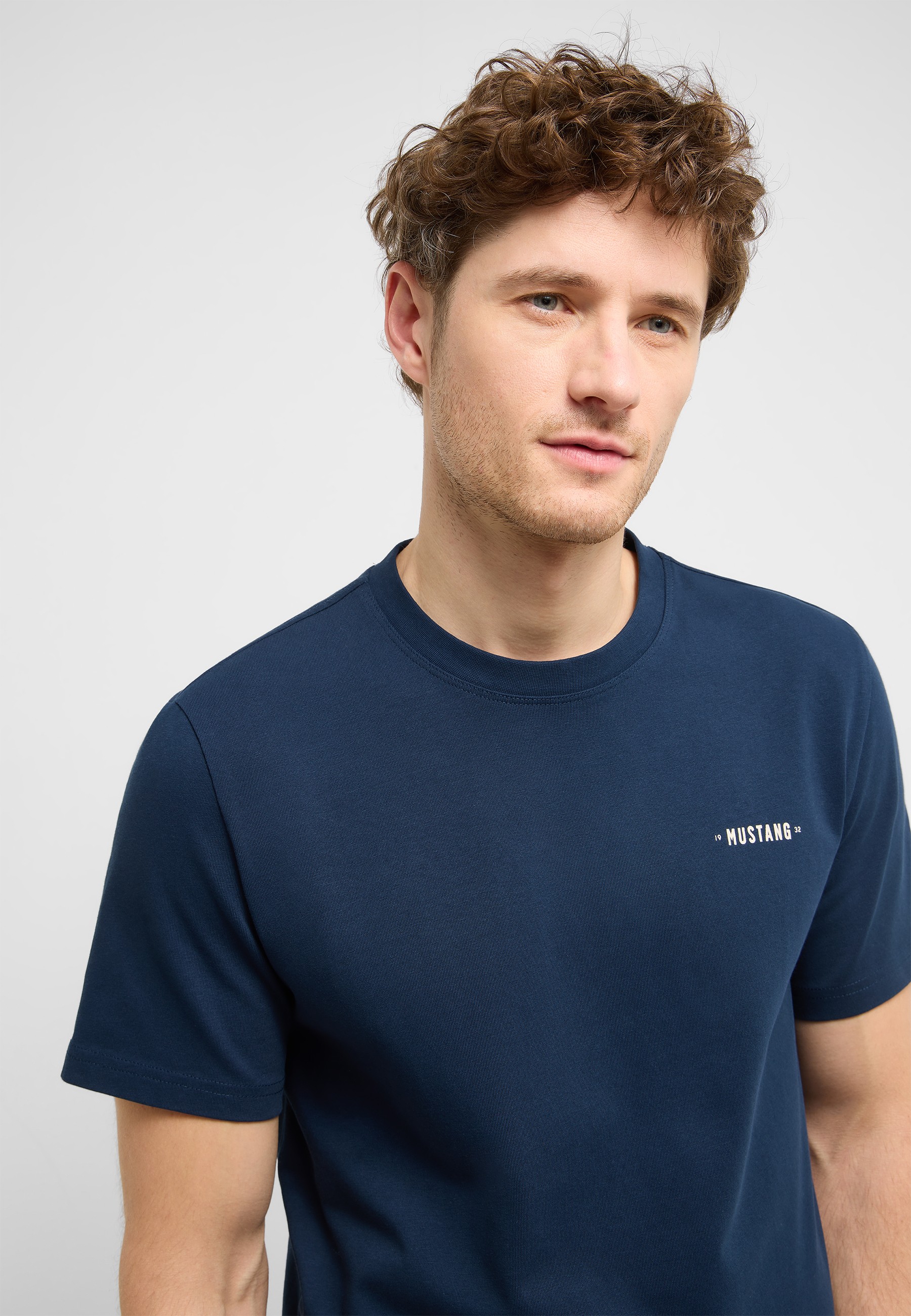 t-shirt, marineblau, Rundhals, Kurzarm, Logo