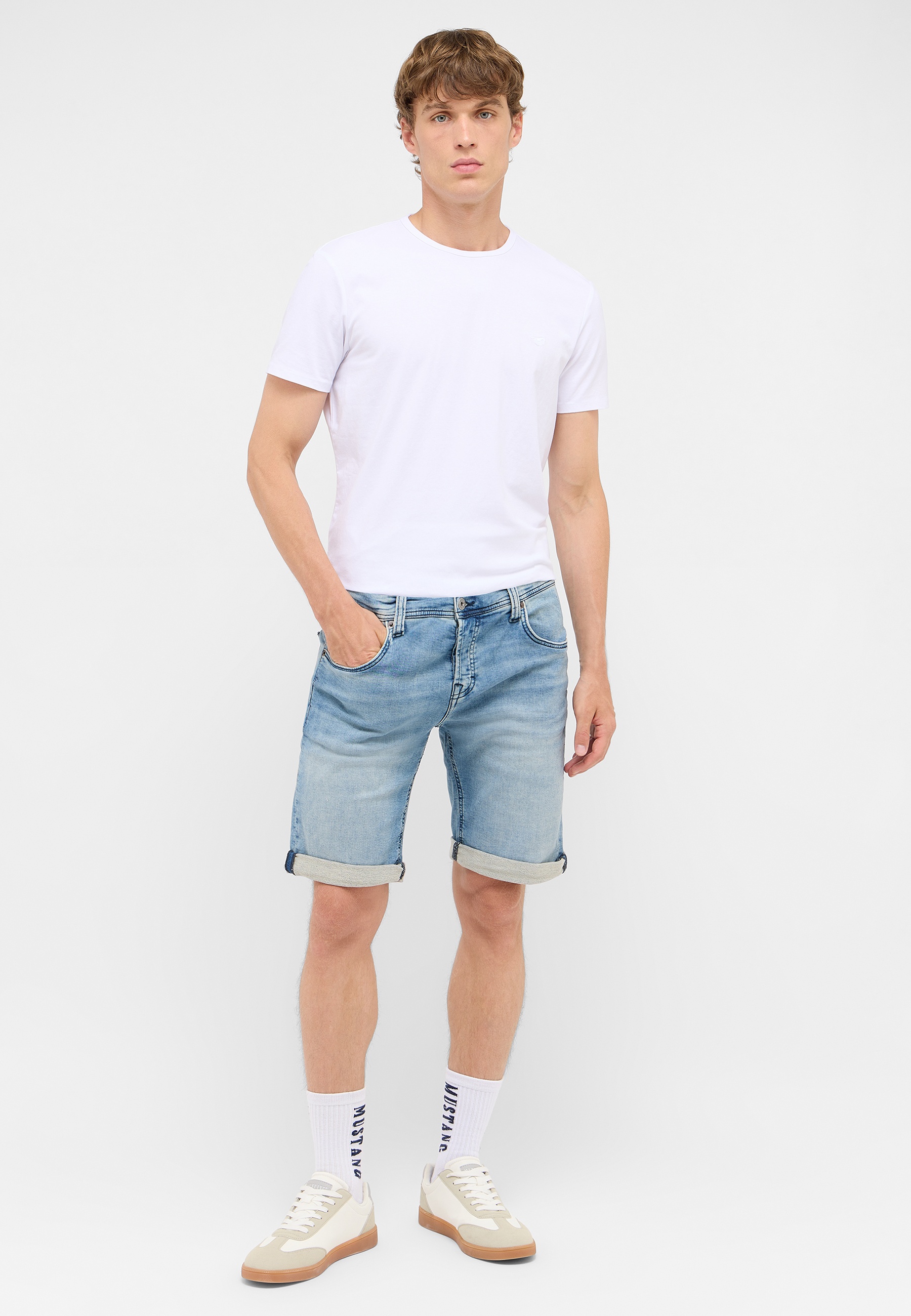 Jeans-Short Style Chicago Shorts Kurze Hose, Hosen, Junge, Person, Jugendlich