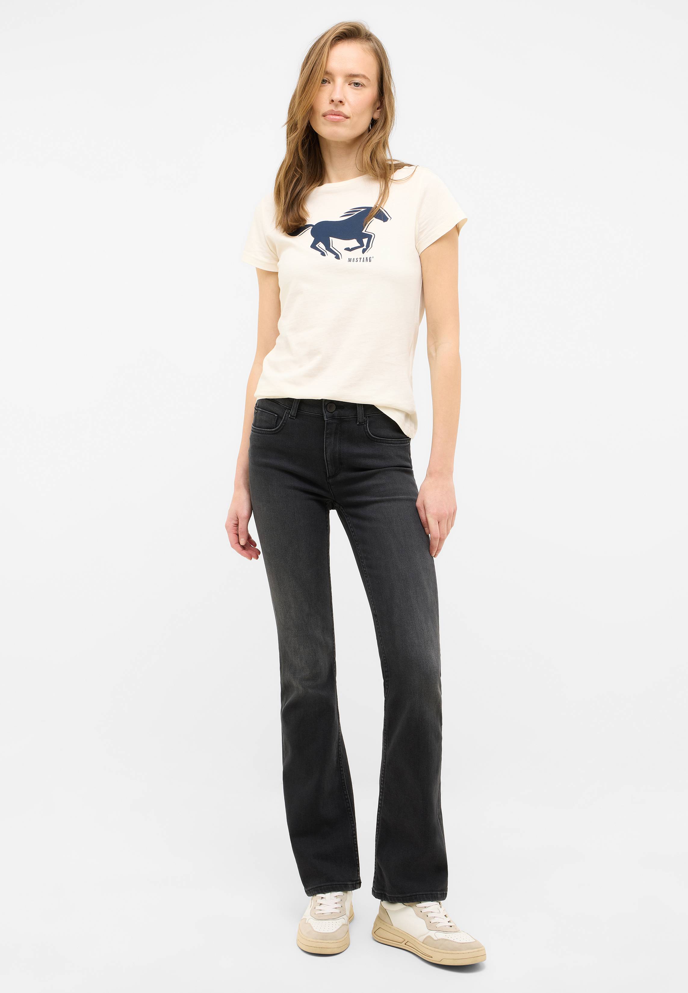Hosen, T-shirt, Mädchen, Person, Jugendlich