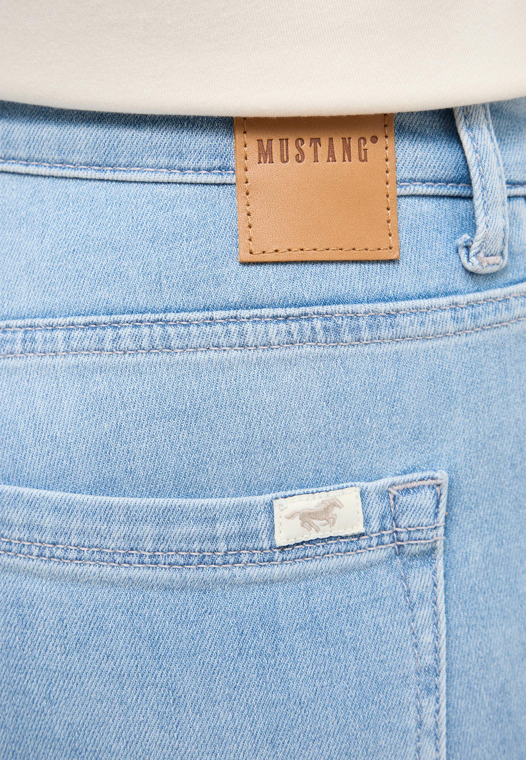 Jeans, Denim, Back pocket, Gürtel-Loch, Label Leder