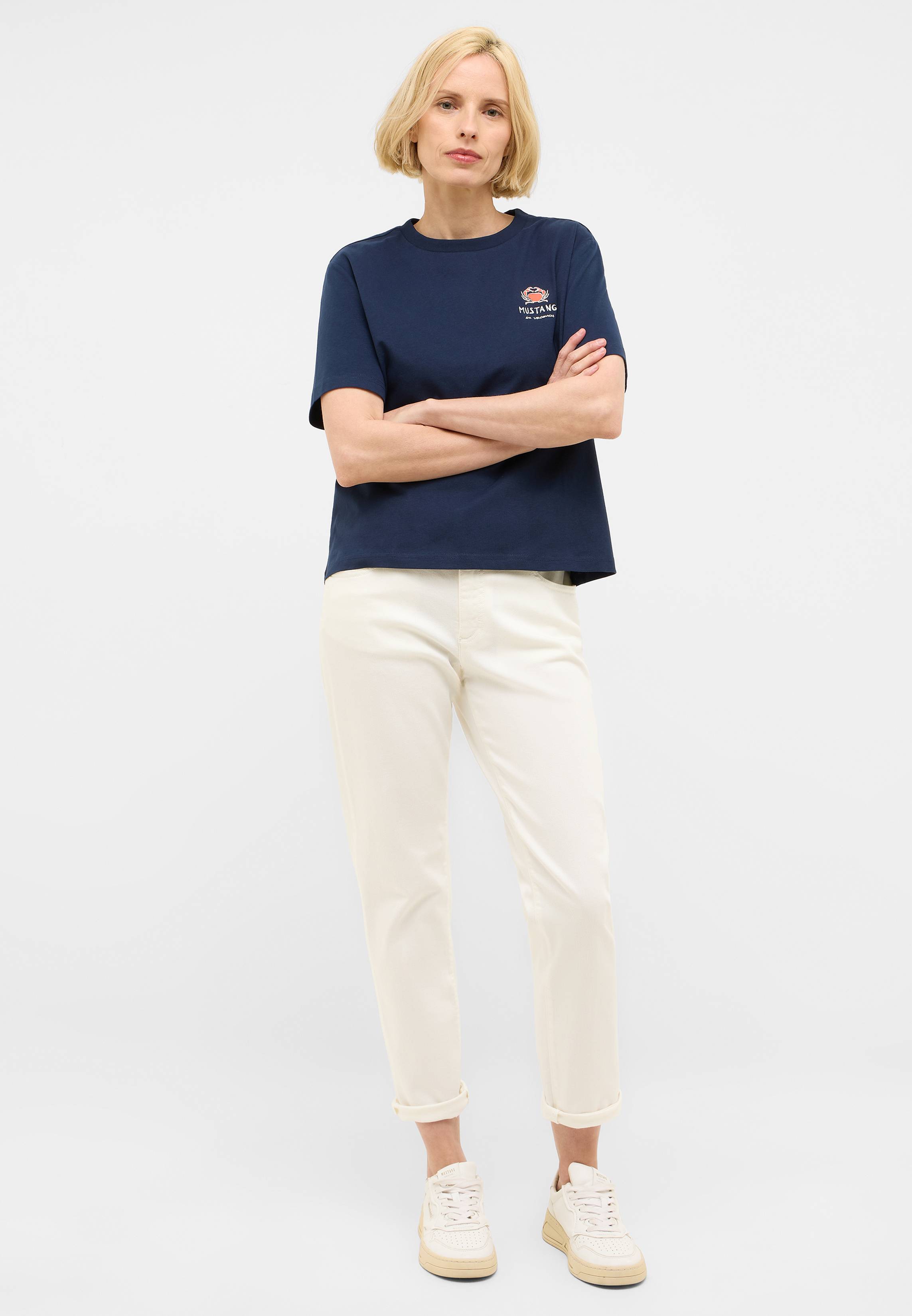 Person, Stehend, T-shirt, Hosen, Bluse