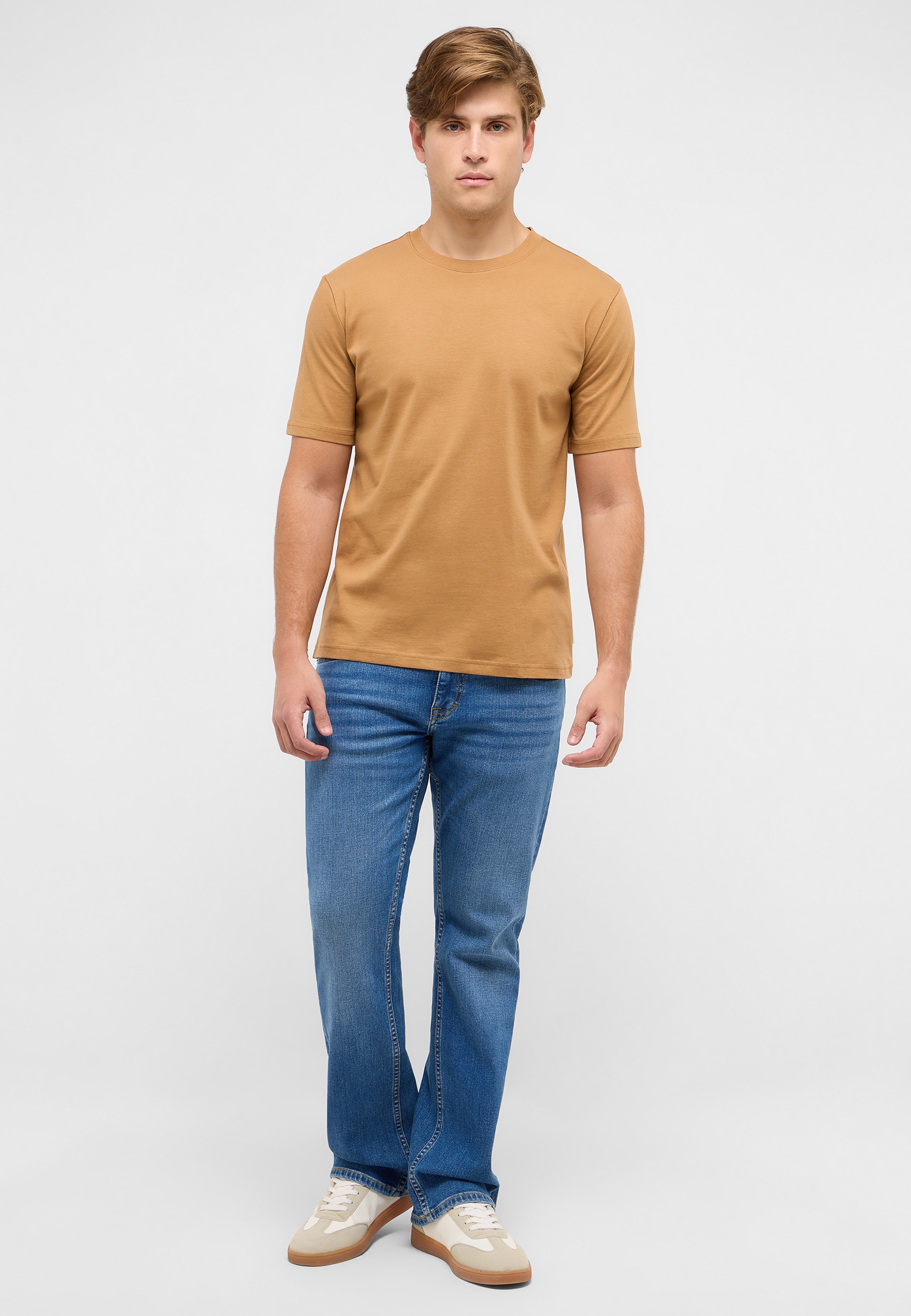 Hosen, T-shirt, Person, Stehend, Jeanshose