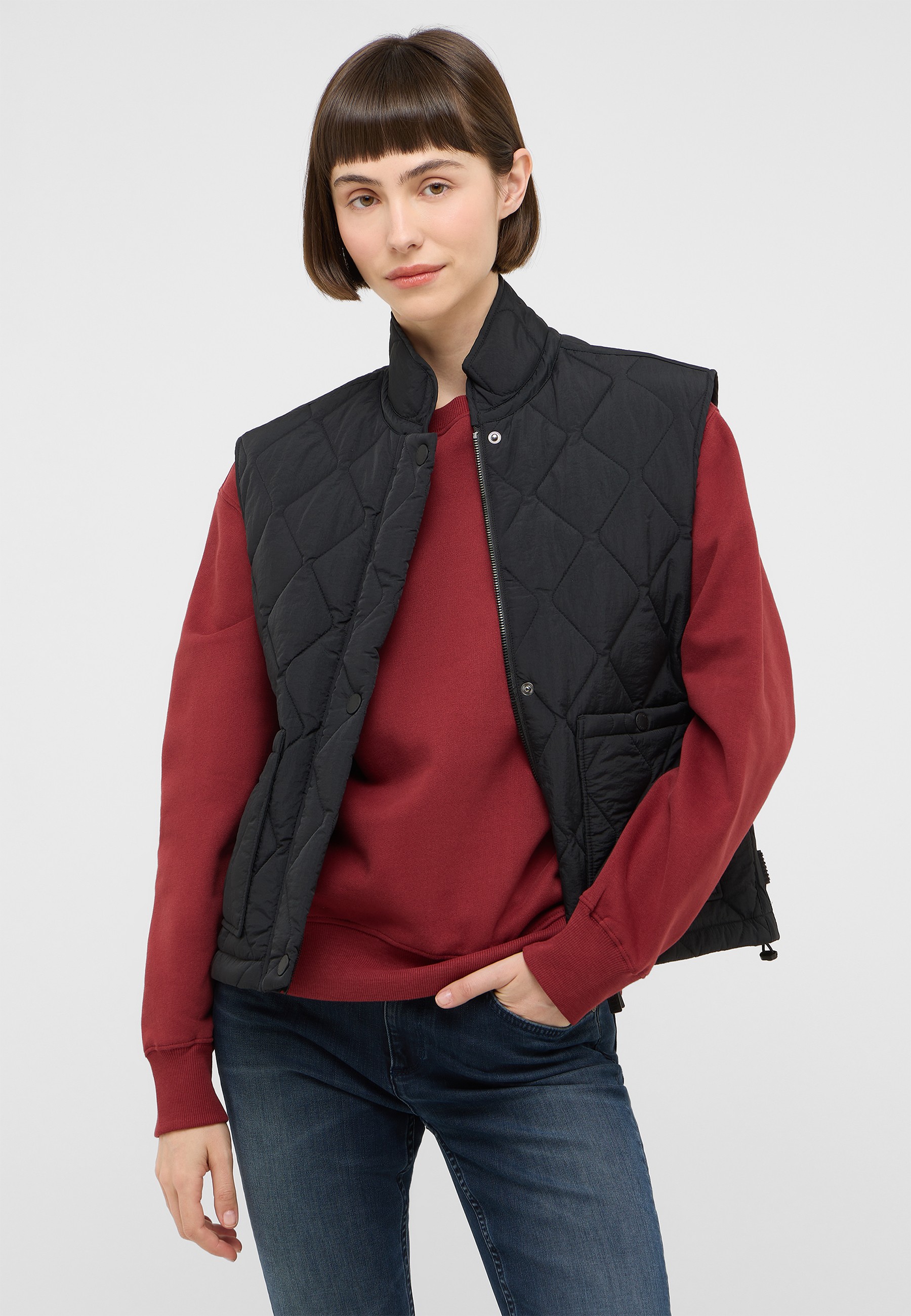 Quilted Weste, gefütterte Weste, schwarze Außenlage, Lagenlook, Weste ohne Ärmel