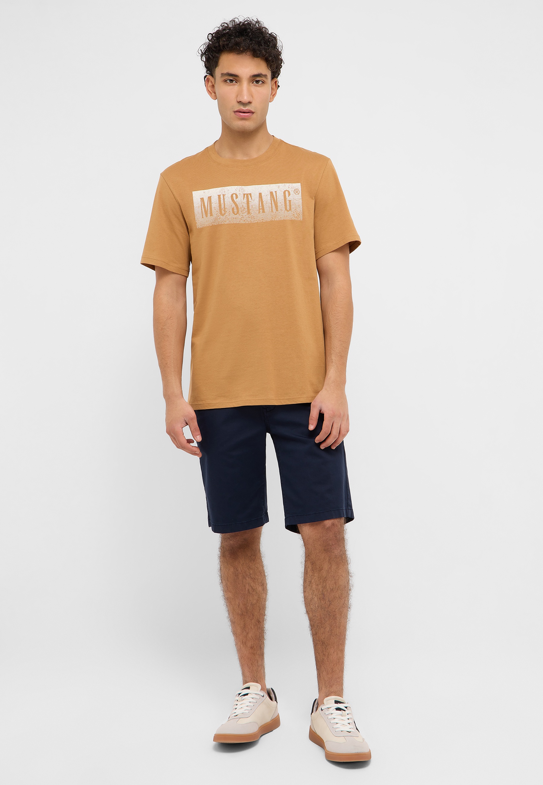 Kurze Hose, T-shirt, Junge, Person, Jugendlich