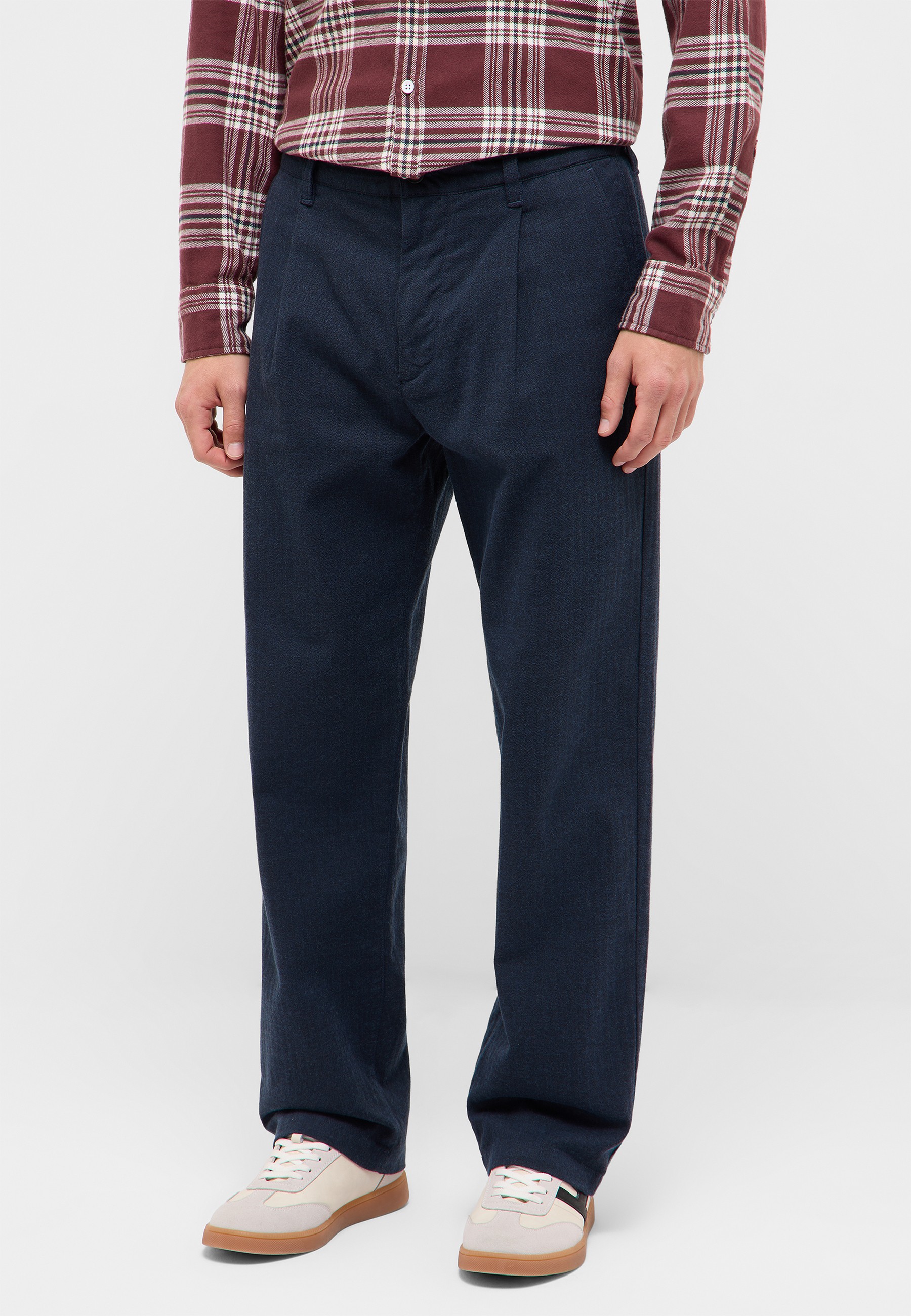 Hose Style Jeff Chino