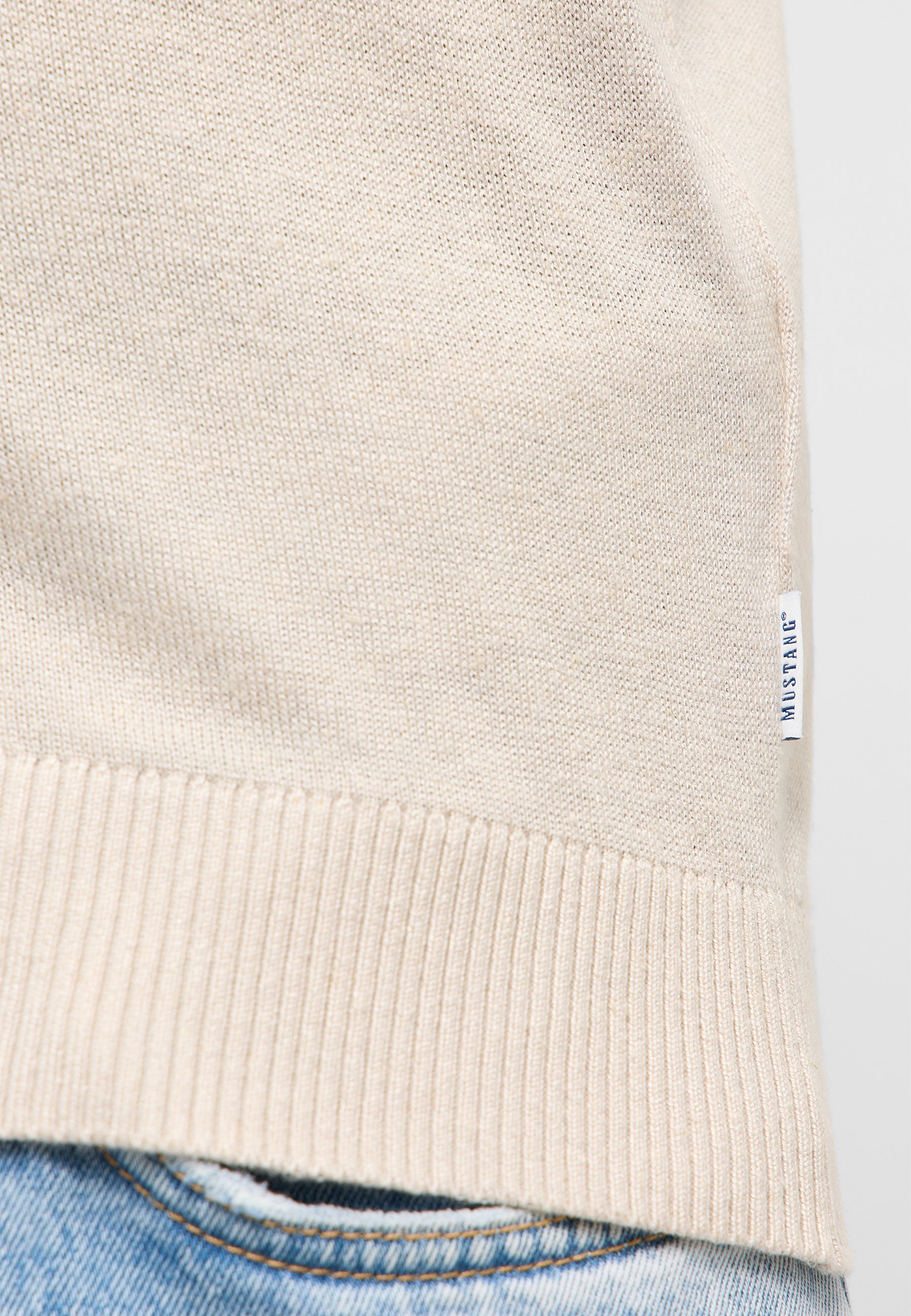 Beige Pullover, Strickware, Beige Farbe, MUSTANG-Label, Sweater-Rand