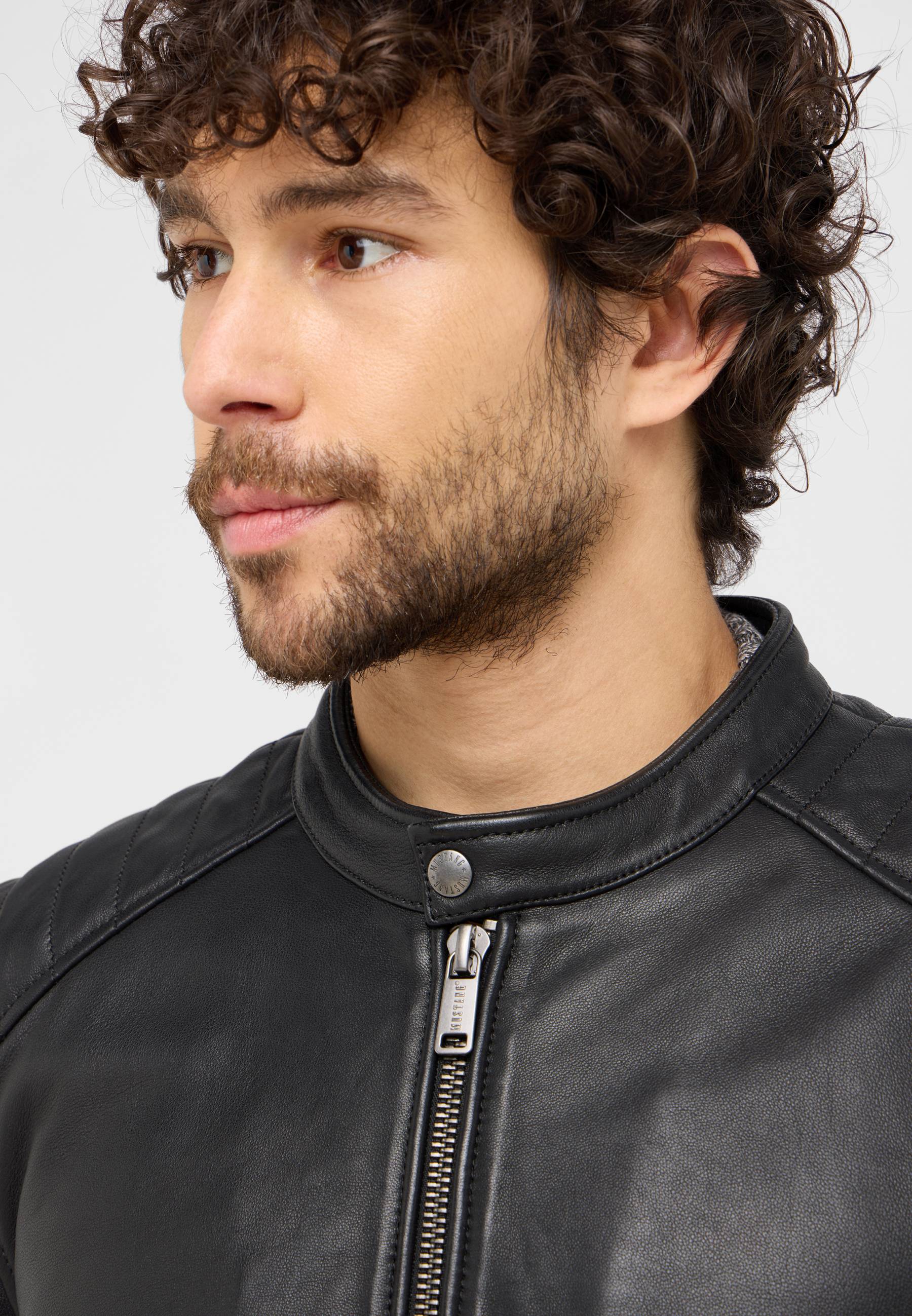 Mantel, Jacke, Gesicht, Kopf, Person