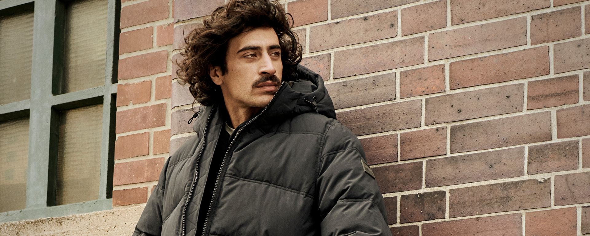 Mantel, Jacke, Backstein, Kopf, Gesicht