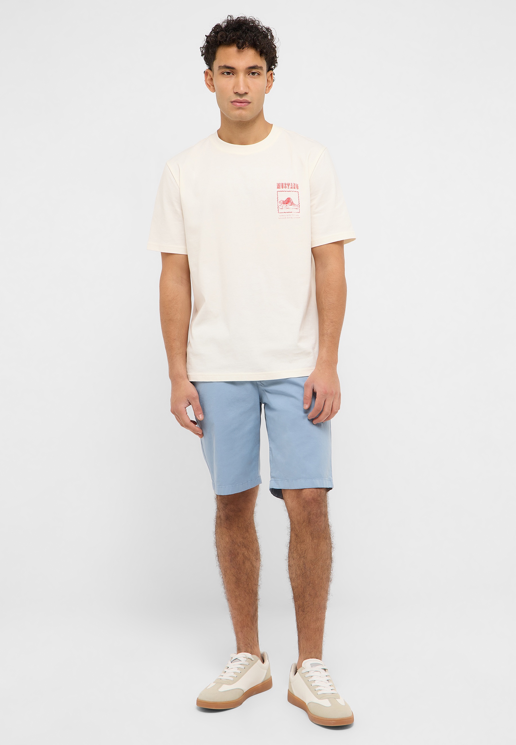 Bekleidung, Kurze Hosen, T-shirt, Person