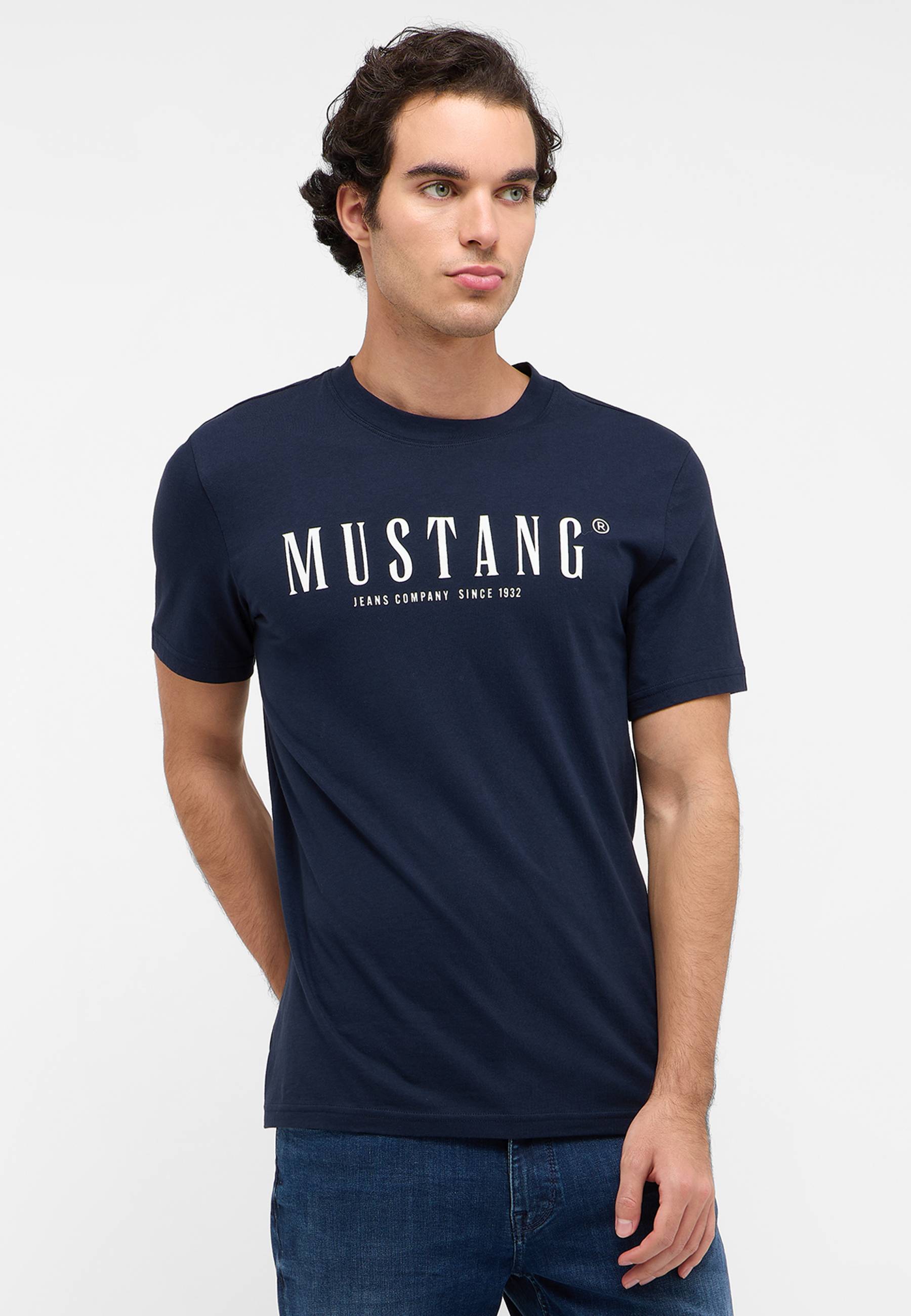 Bekleidung, T-shirt, Hemd, Ärmel, Person
