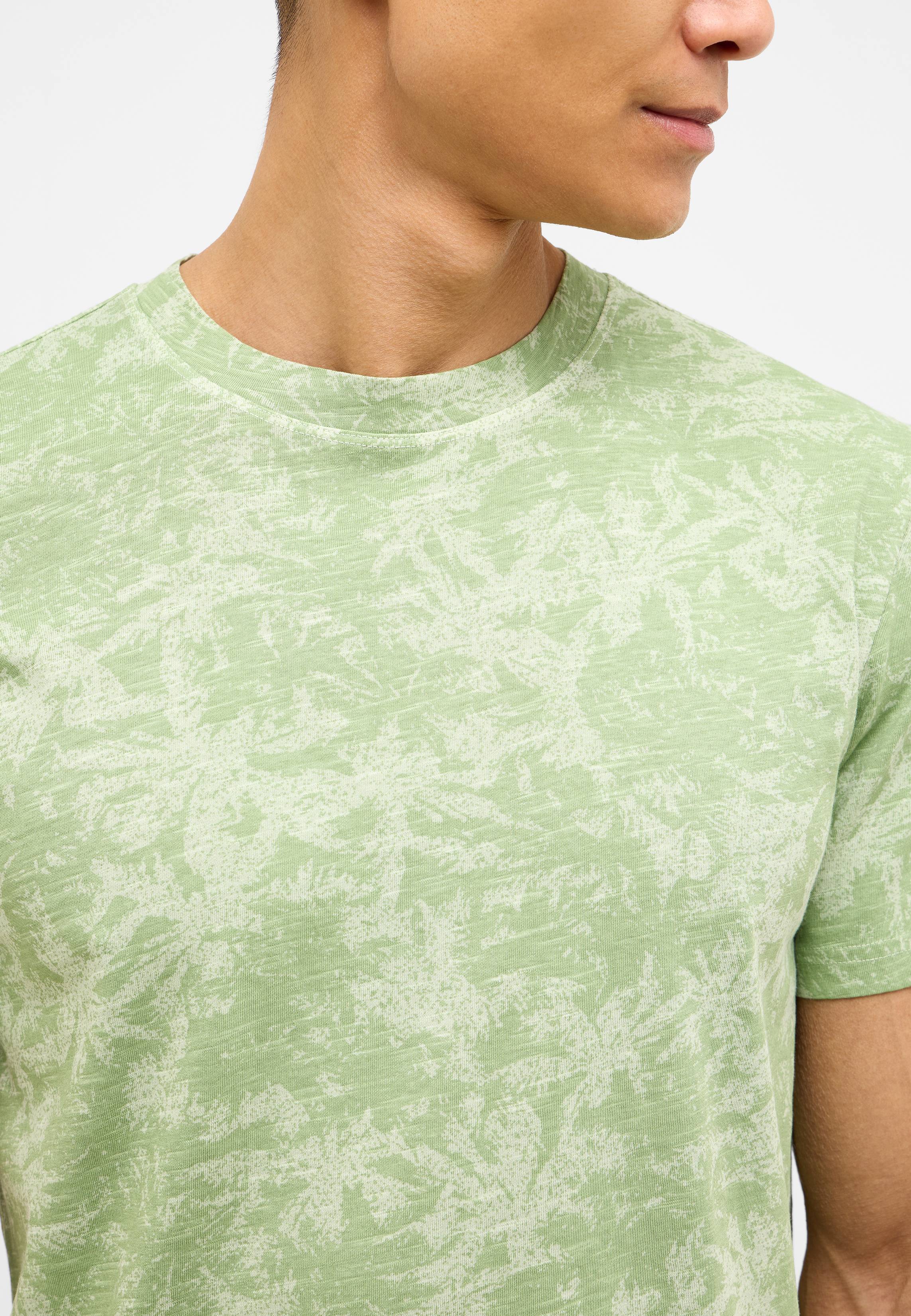 Bekleidung, T-shirt